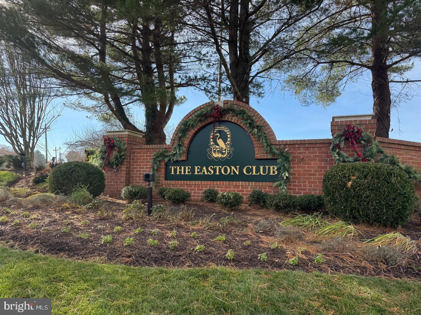 EASTON CLUB - Residential Lease