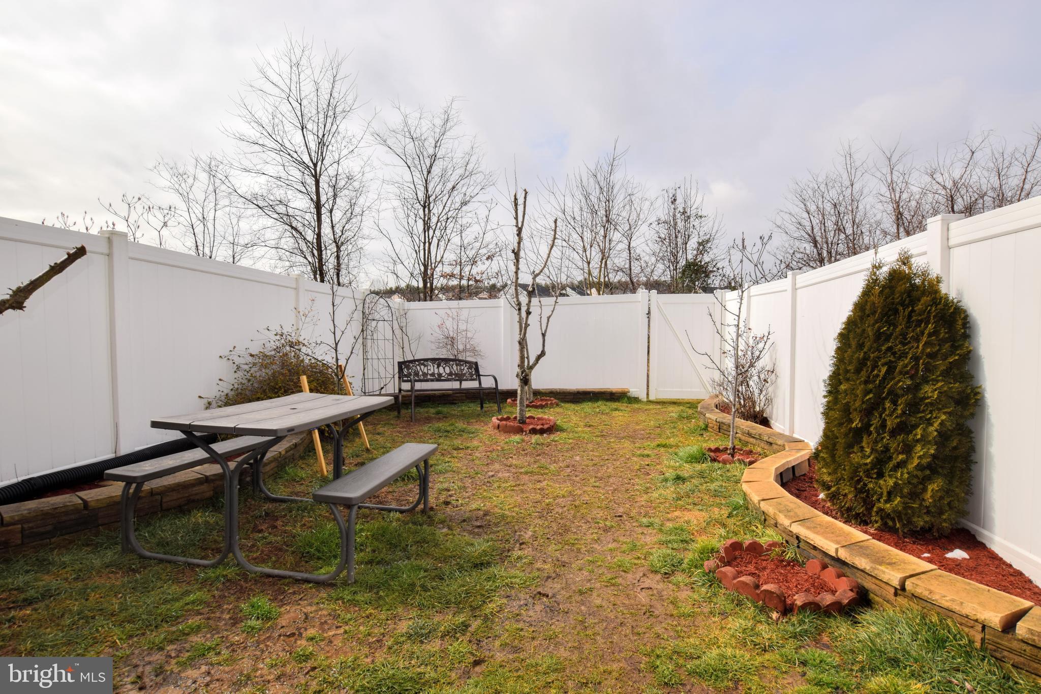 TRIMBLE MEADOWS - Residential