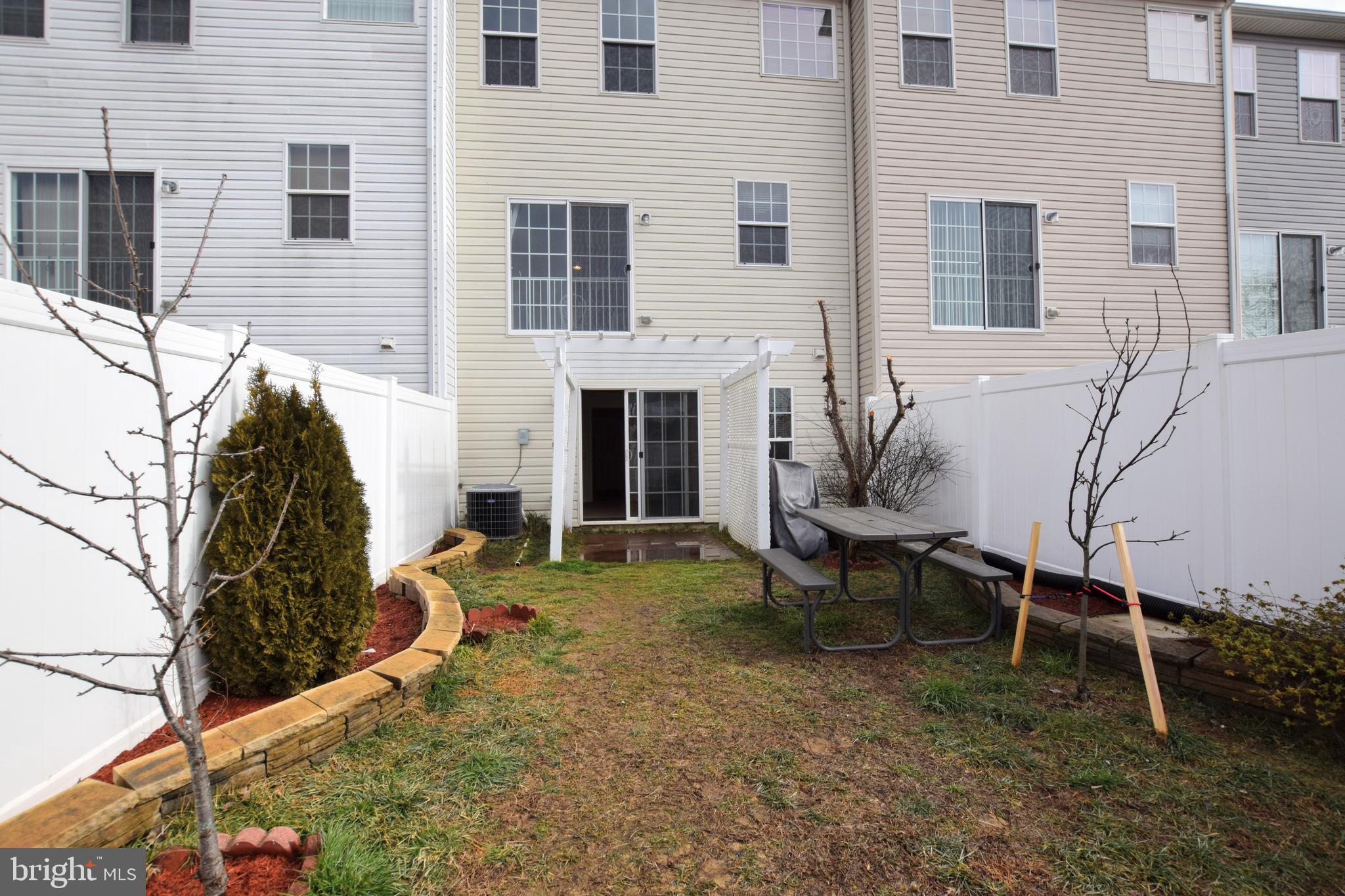 TRIMBLE MEADOWS - Residential