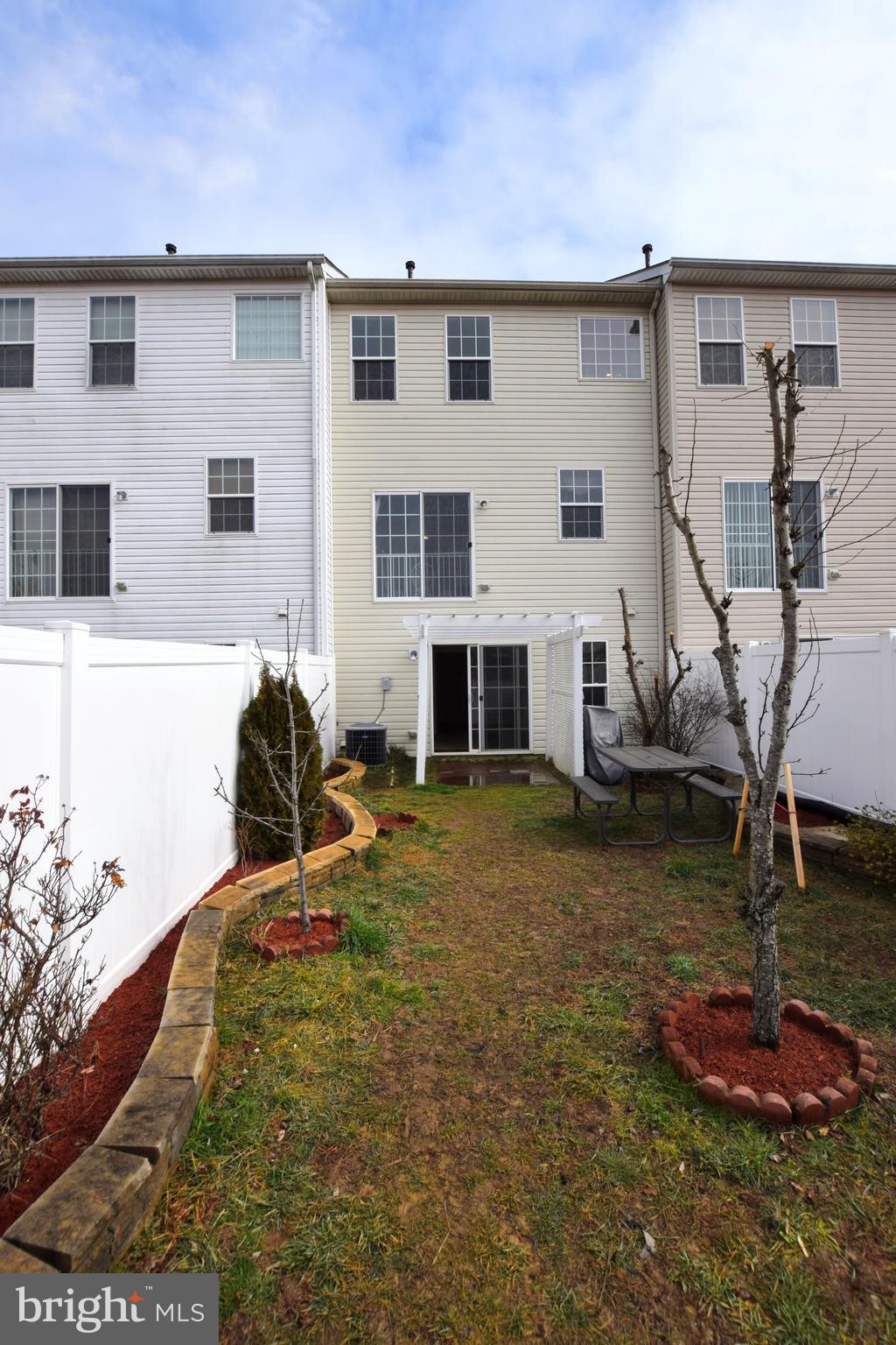 TRIMBLE MEADOWS - Residential