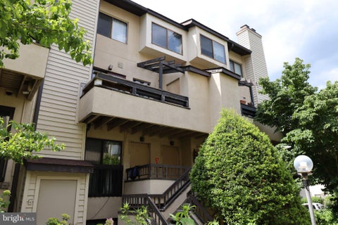 Condo For Sale - 9709 Hellingly Place #56<br/> GAITHERSBURG, MD 20886