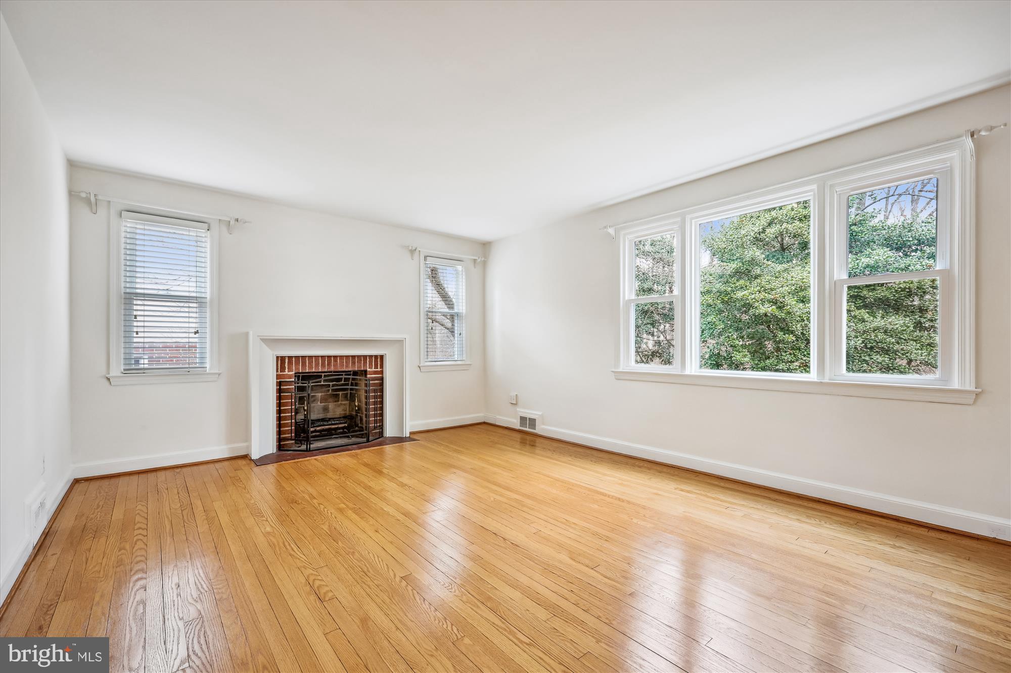 BROOKSIDE FOREST - Residential Lease