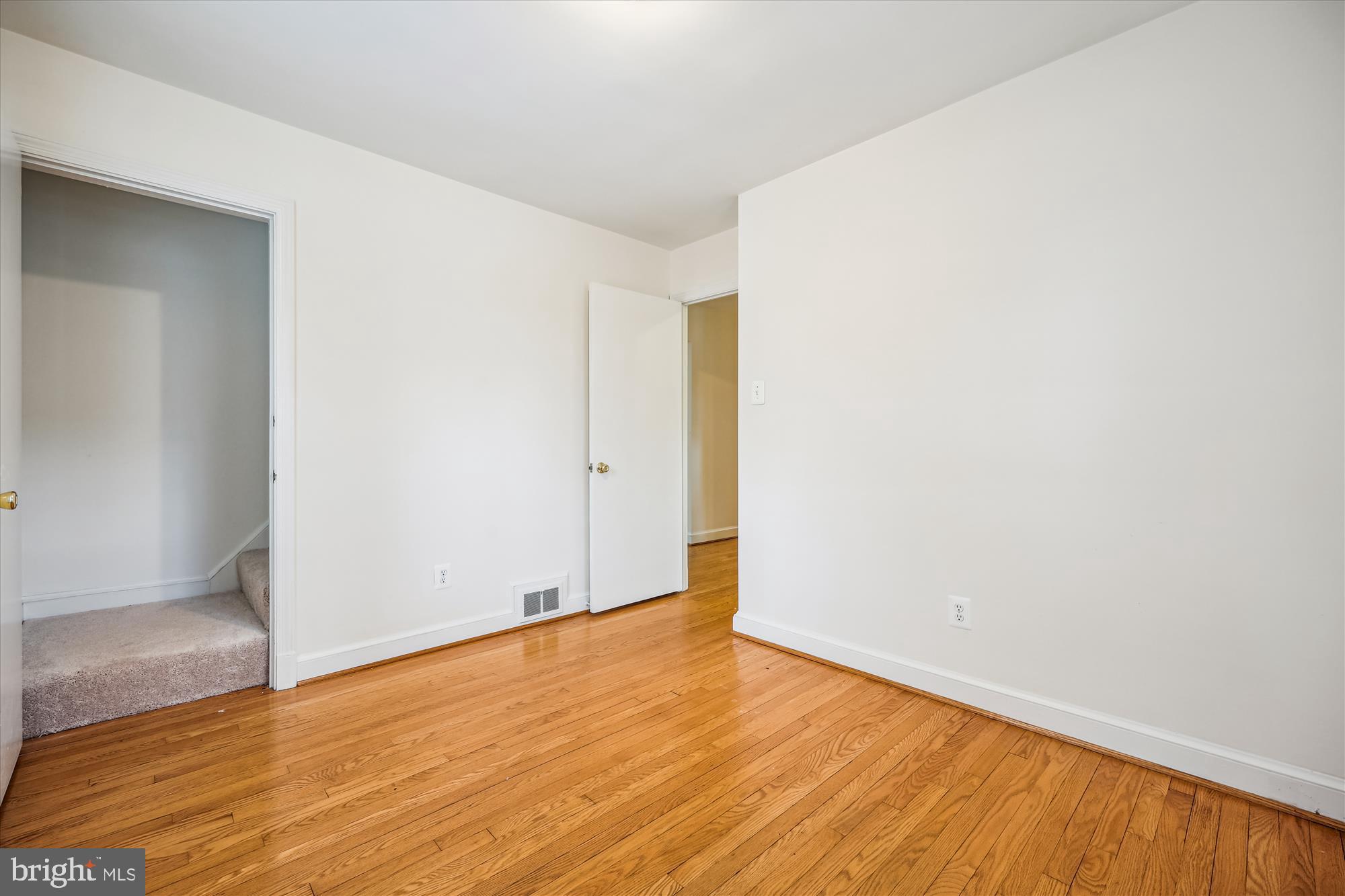 BROOKSIDE FOREST - Residential Lease