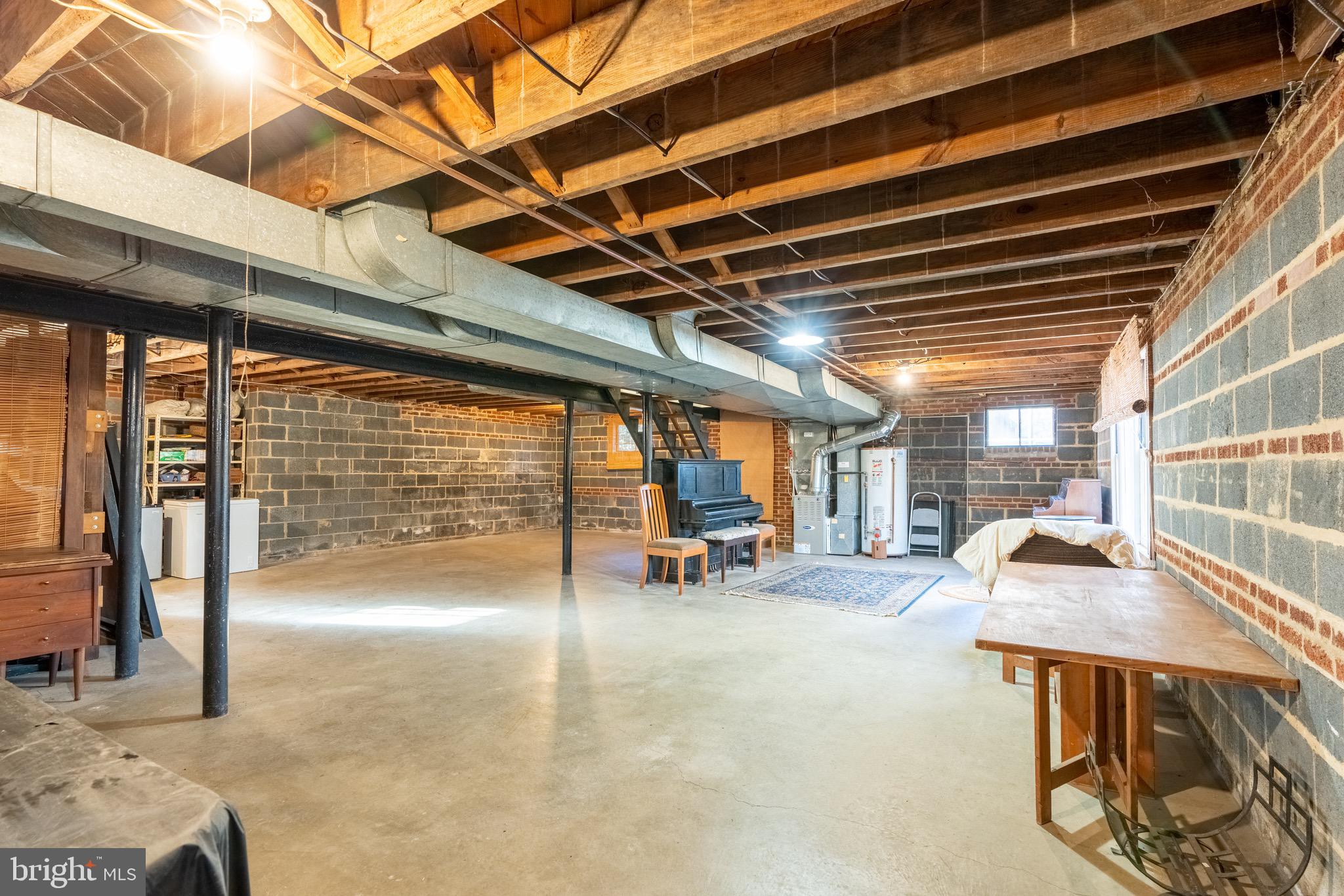 BROOKSIDE FOREST - Residential Lease