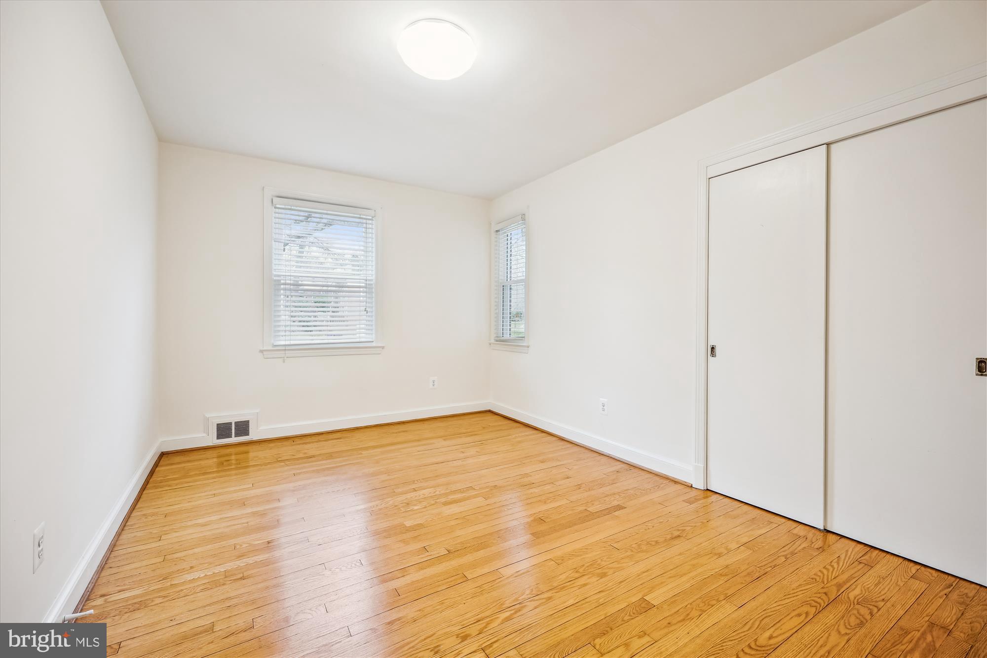 BROOKSIDE FOREST - Residential Lease