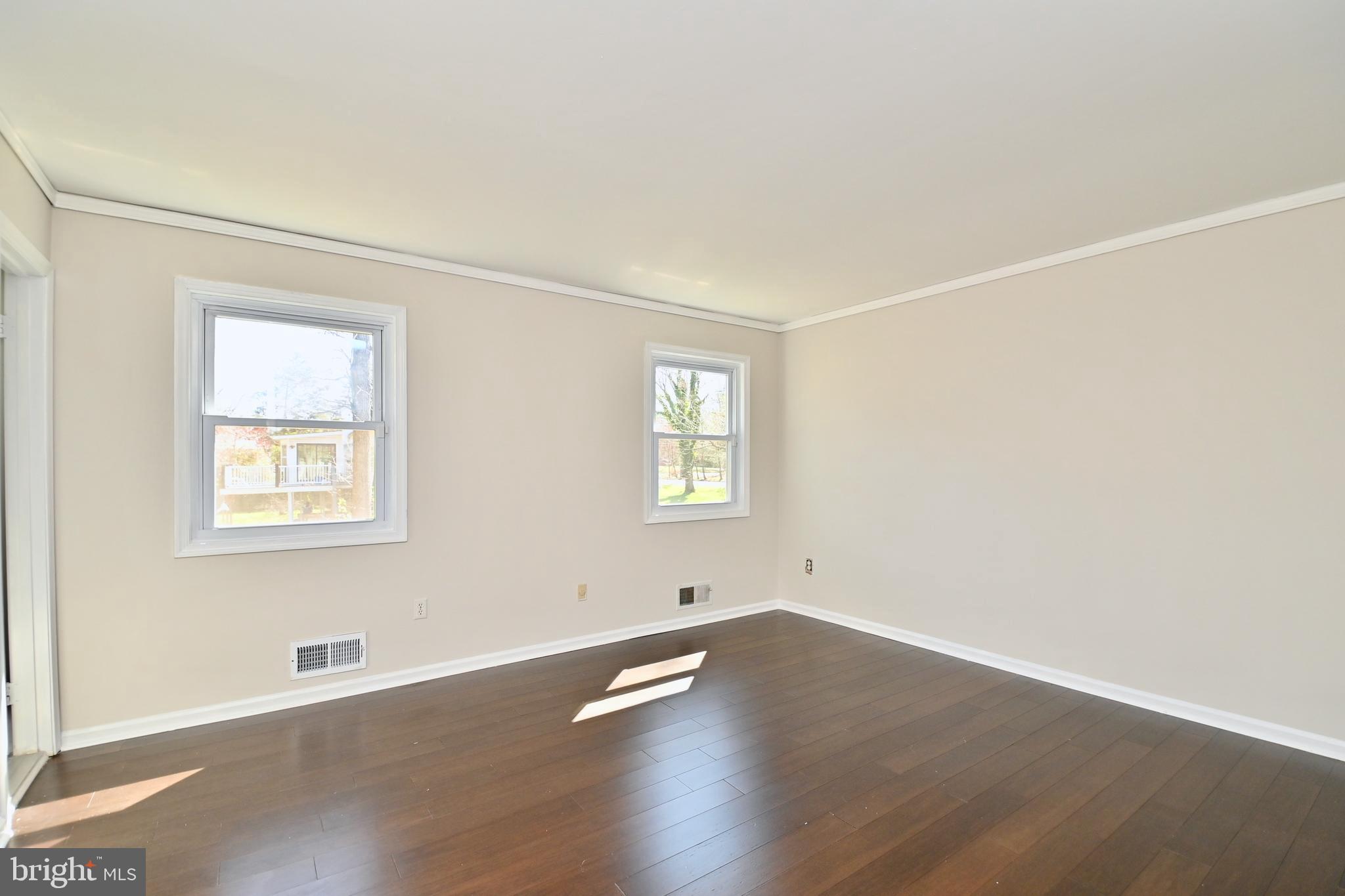 SHERWOOD FOREST - Residential