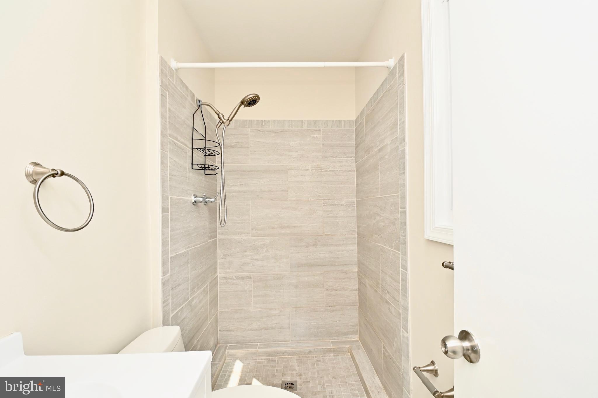 SHERWOOD FOREST - Residential