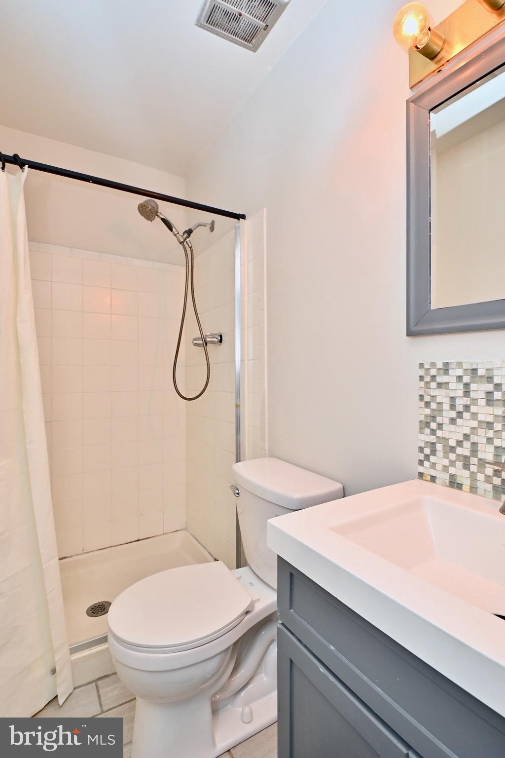 SHERWOOD FOREST - Residential