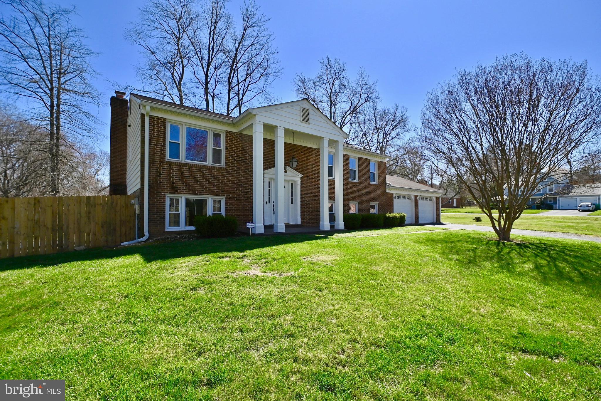SHERWOOD FOREST - Residential