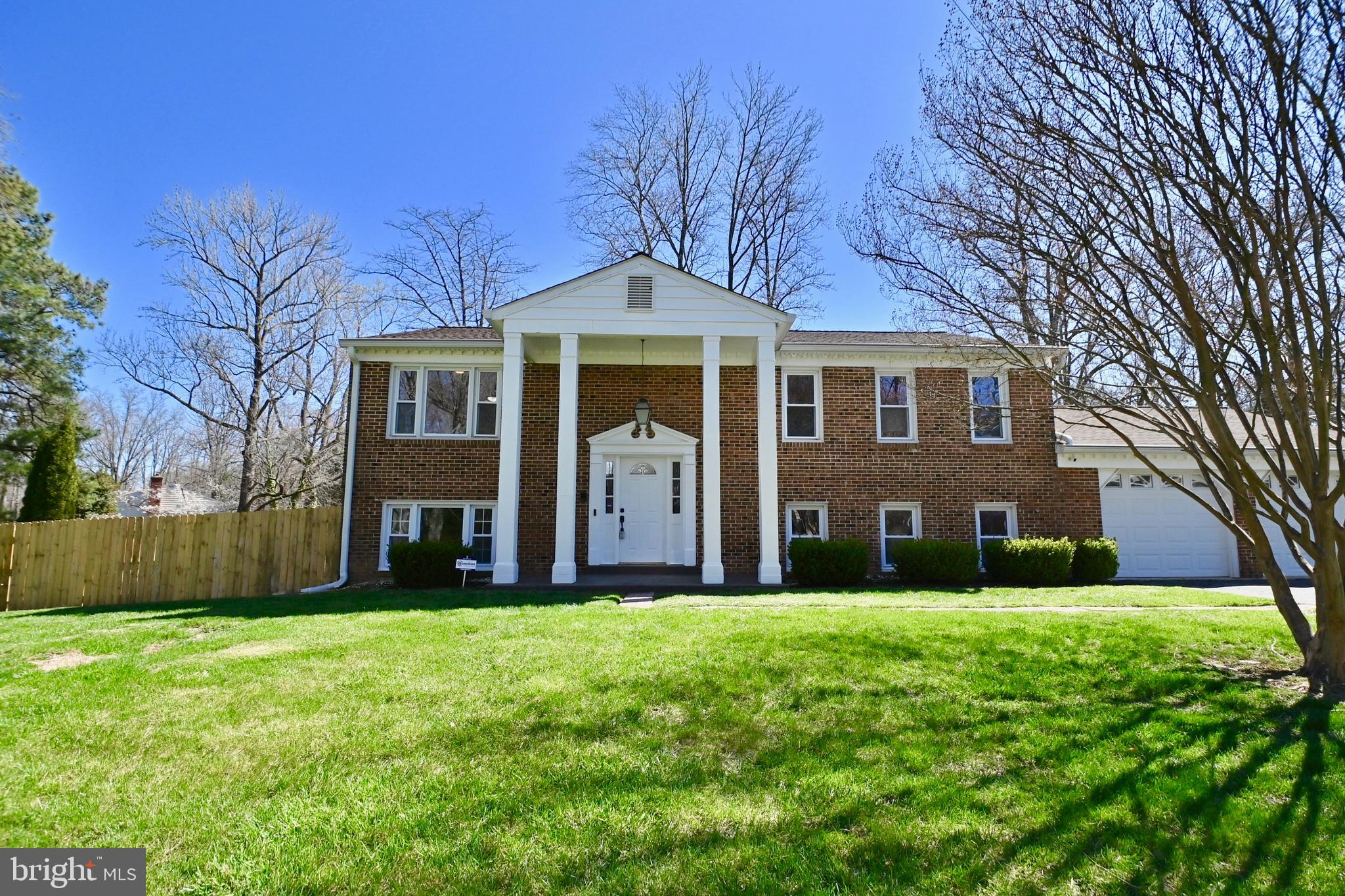 SHERWOOD FOREST - Residential