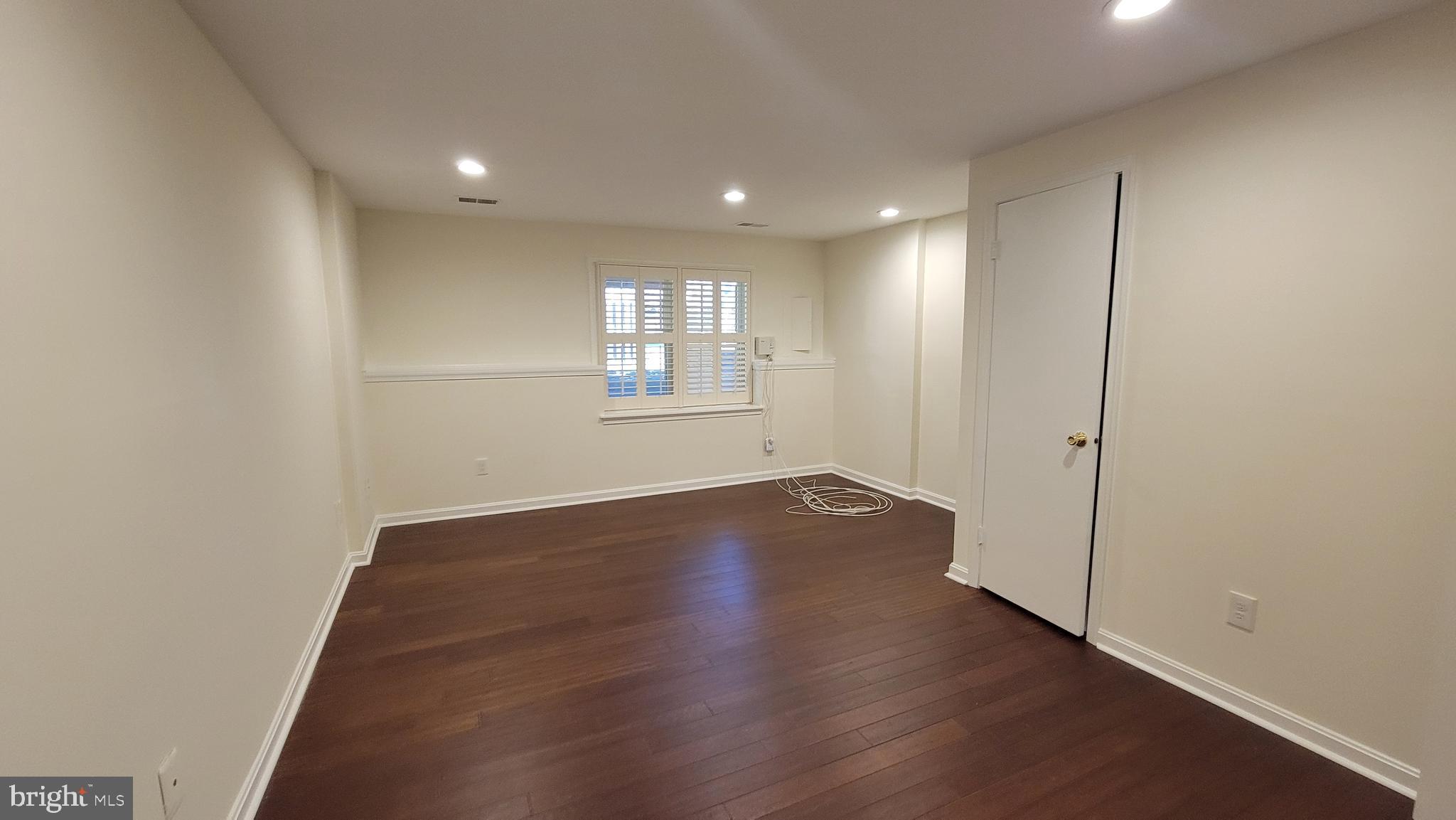 WHISPERWOOD - Residential