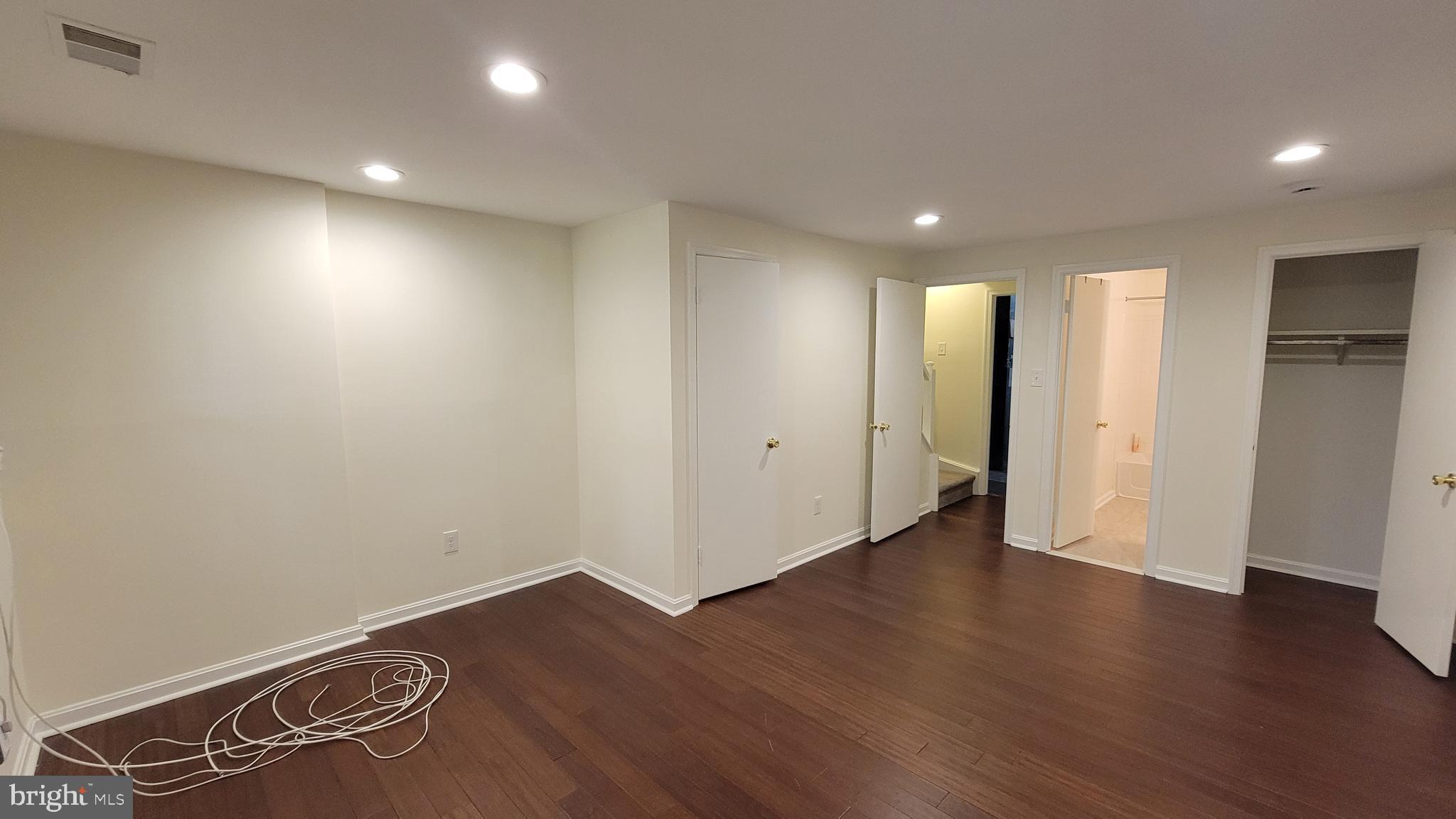 WHISPERWOOD - Residential