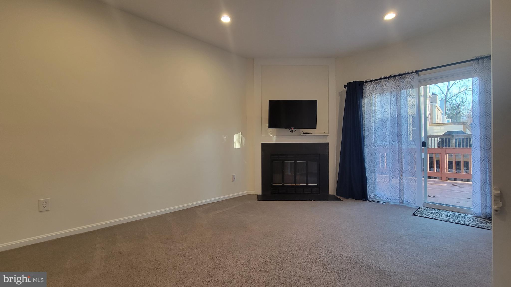 WHISPERWOOD - Residential