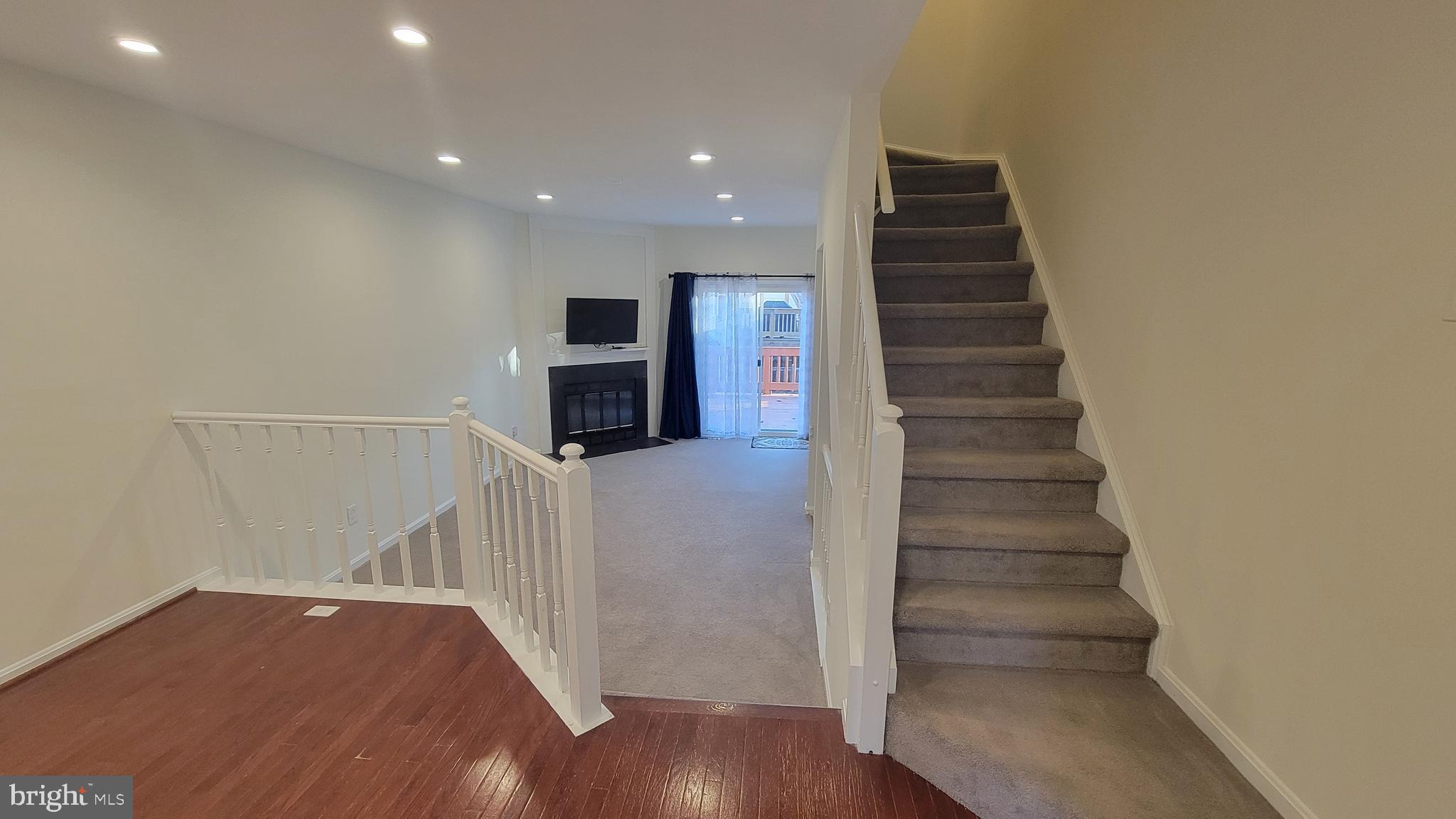 WHISPERWOOD - Residential