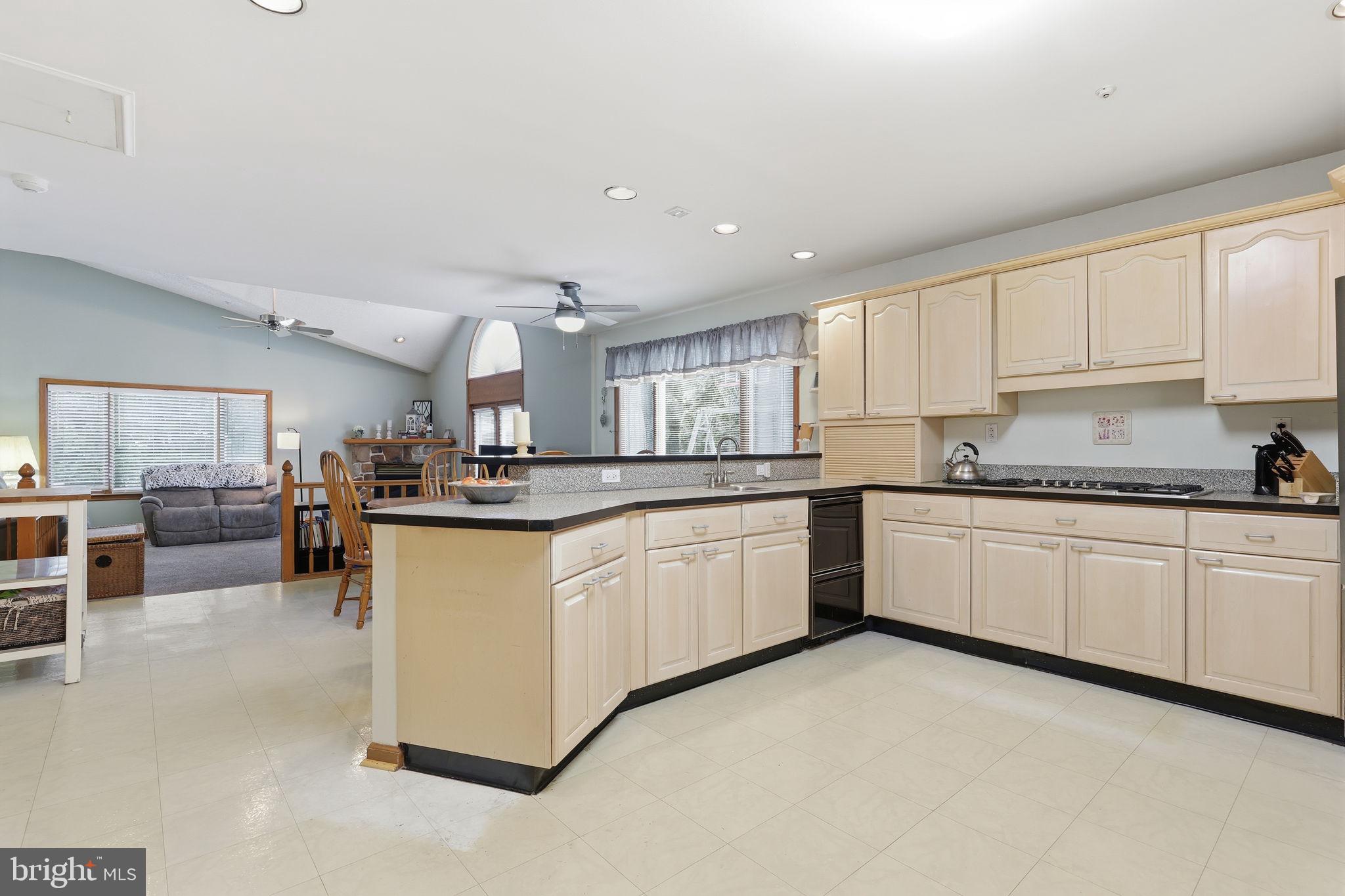 WINCHESTER PARK - Residential