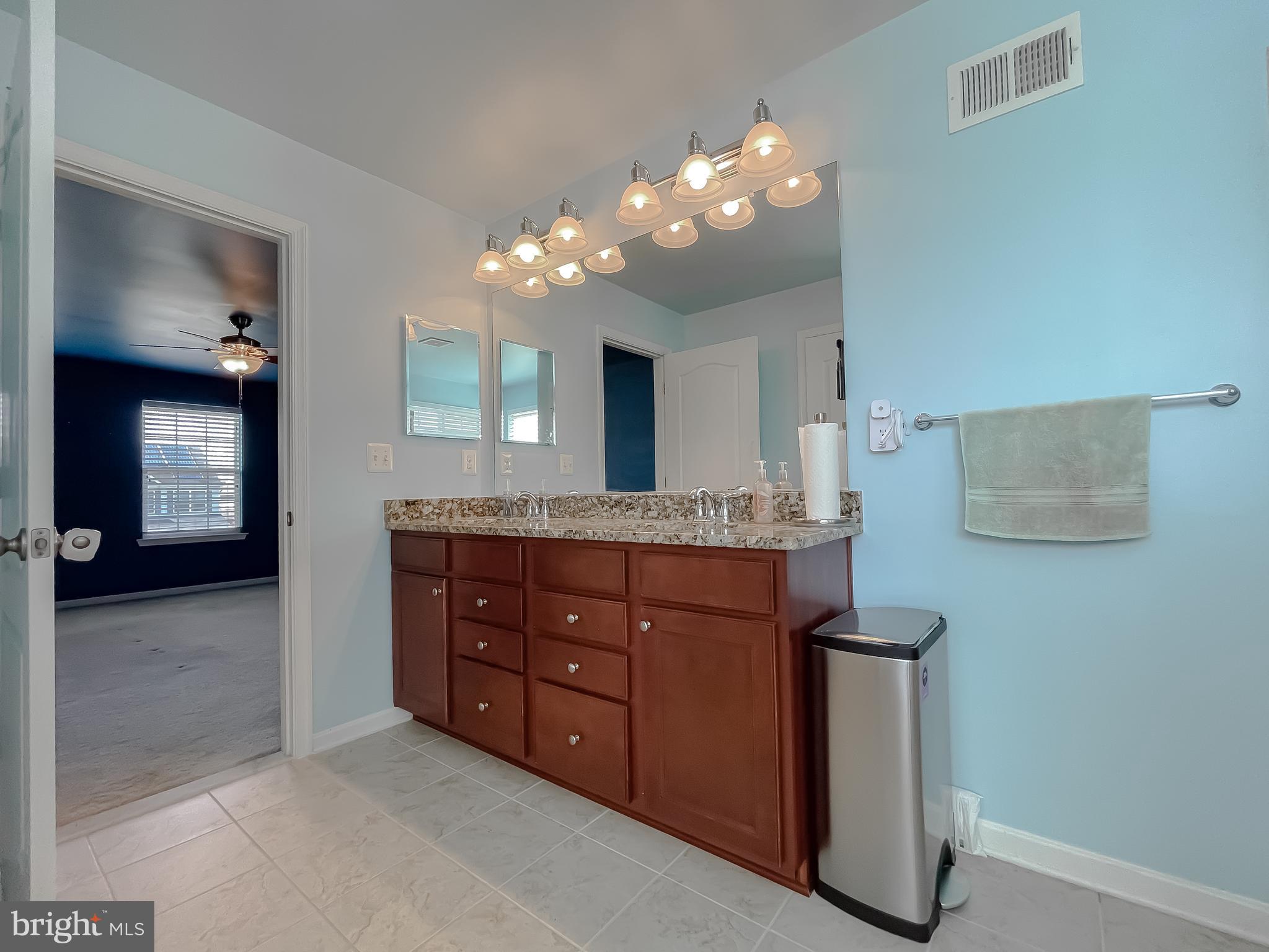 PEMBROOKE - Residential