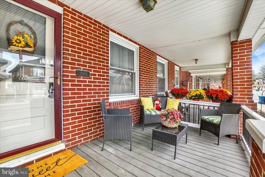 Photo of 1622 W Philadelphia Street, YORK, PA 17404 (MLS # PAYK2092922)