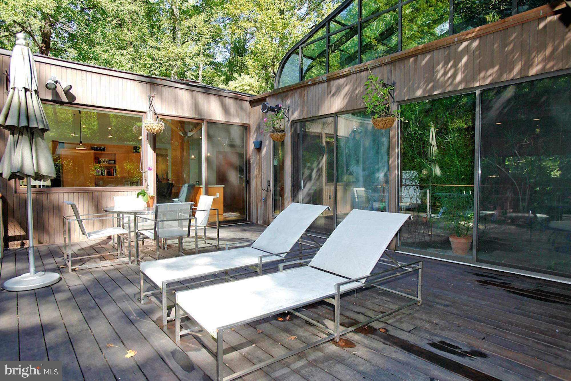 POTOMAC OUTSIDE - Residential