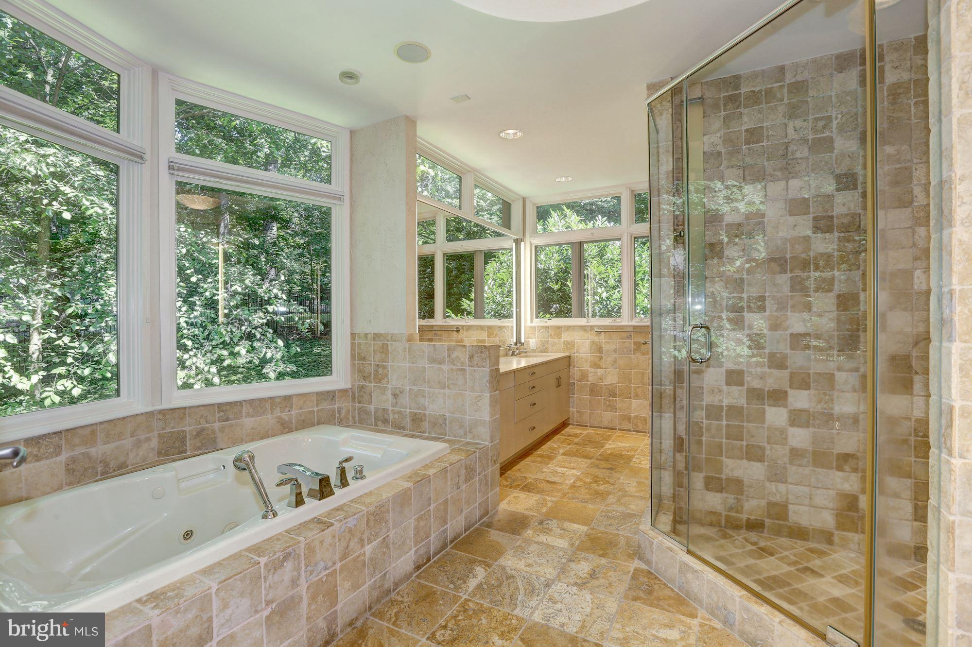 POTOMAC OUTSIDE - Residential