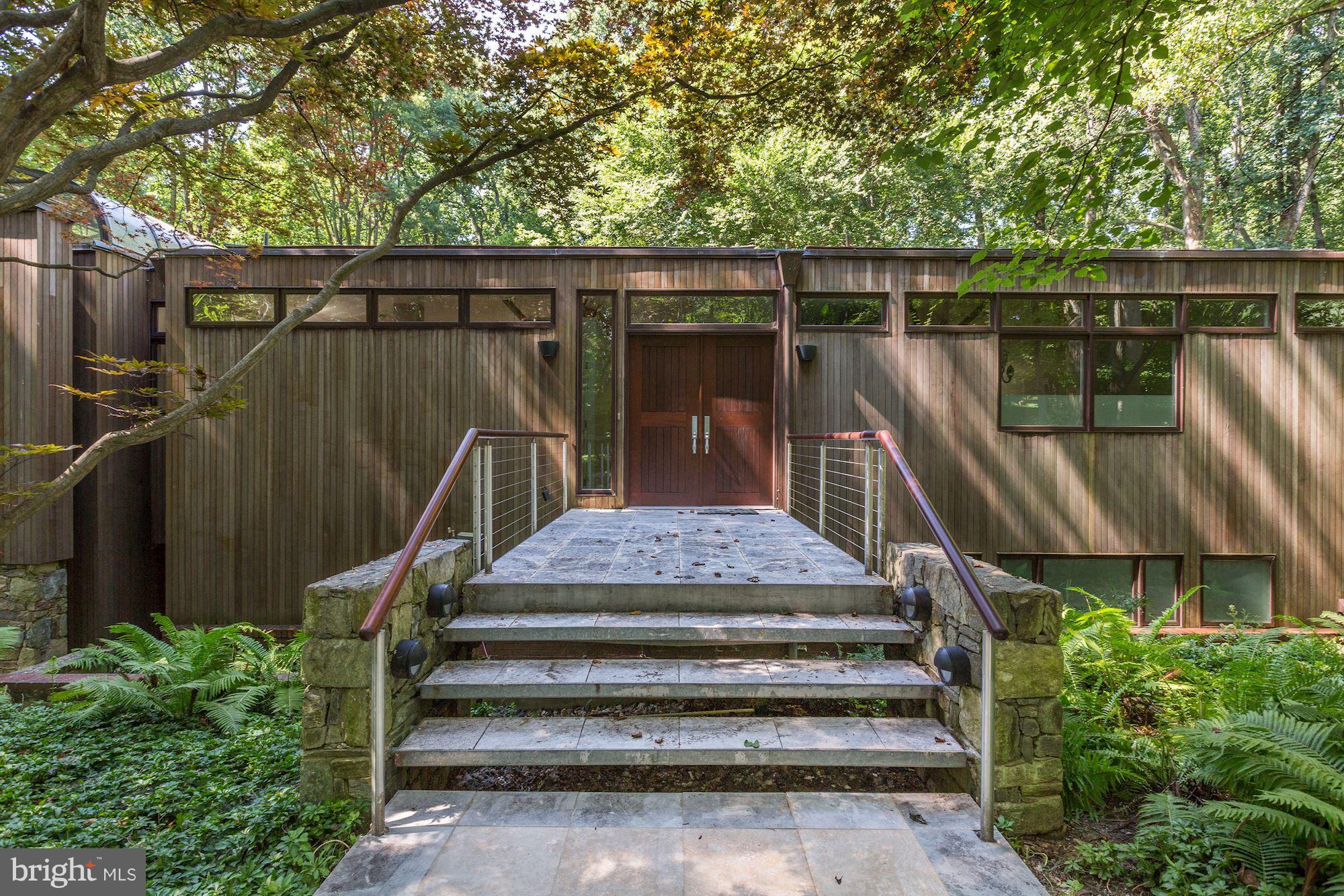 POTOMAC OUTSIDE - Residential