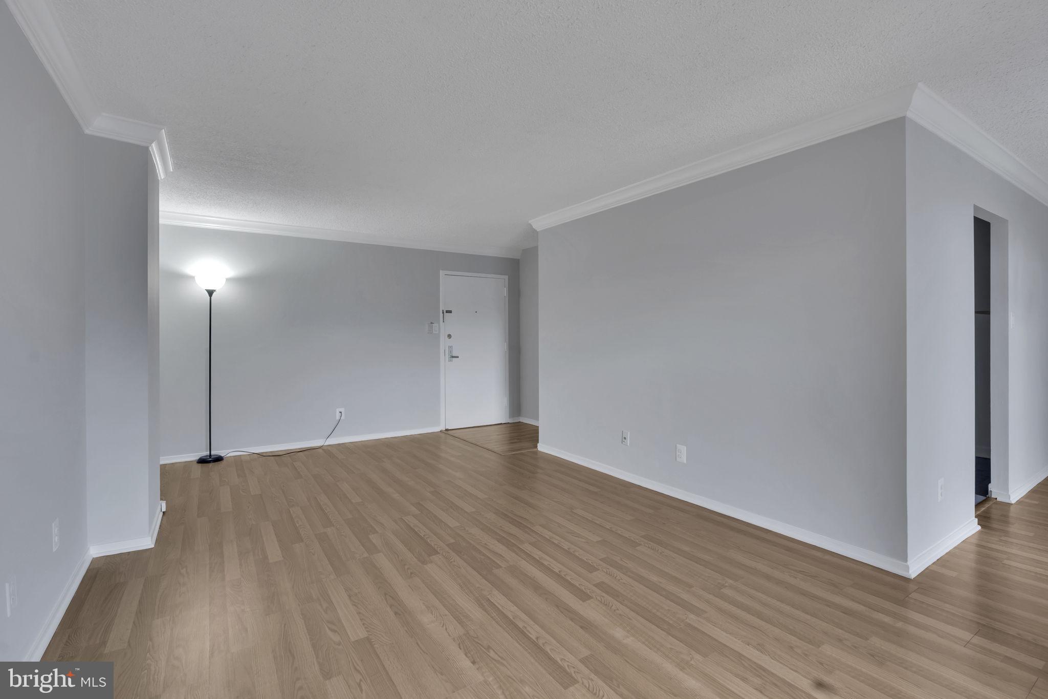 IDYLWOOD TOWERS CONDO - Residential