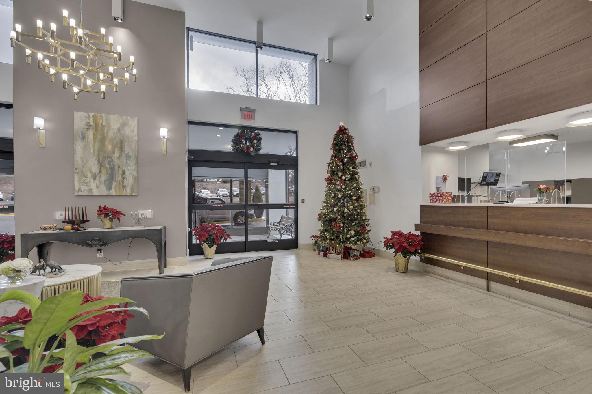 IDYLWOOD TOWERS CONDO - Residential