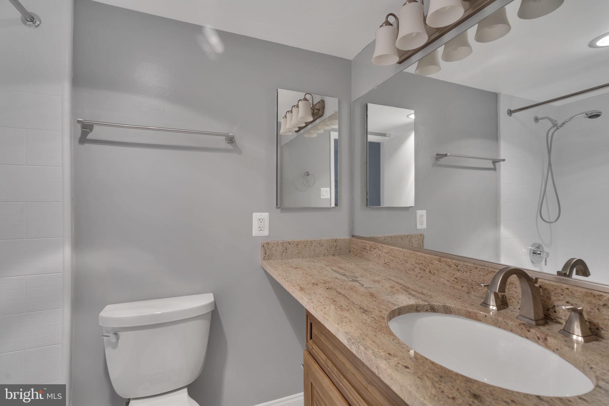 IDYLWOOD TOWERS CONDO - Residential