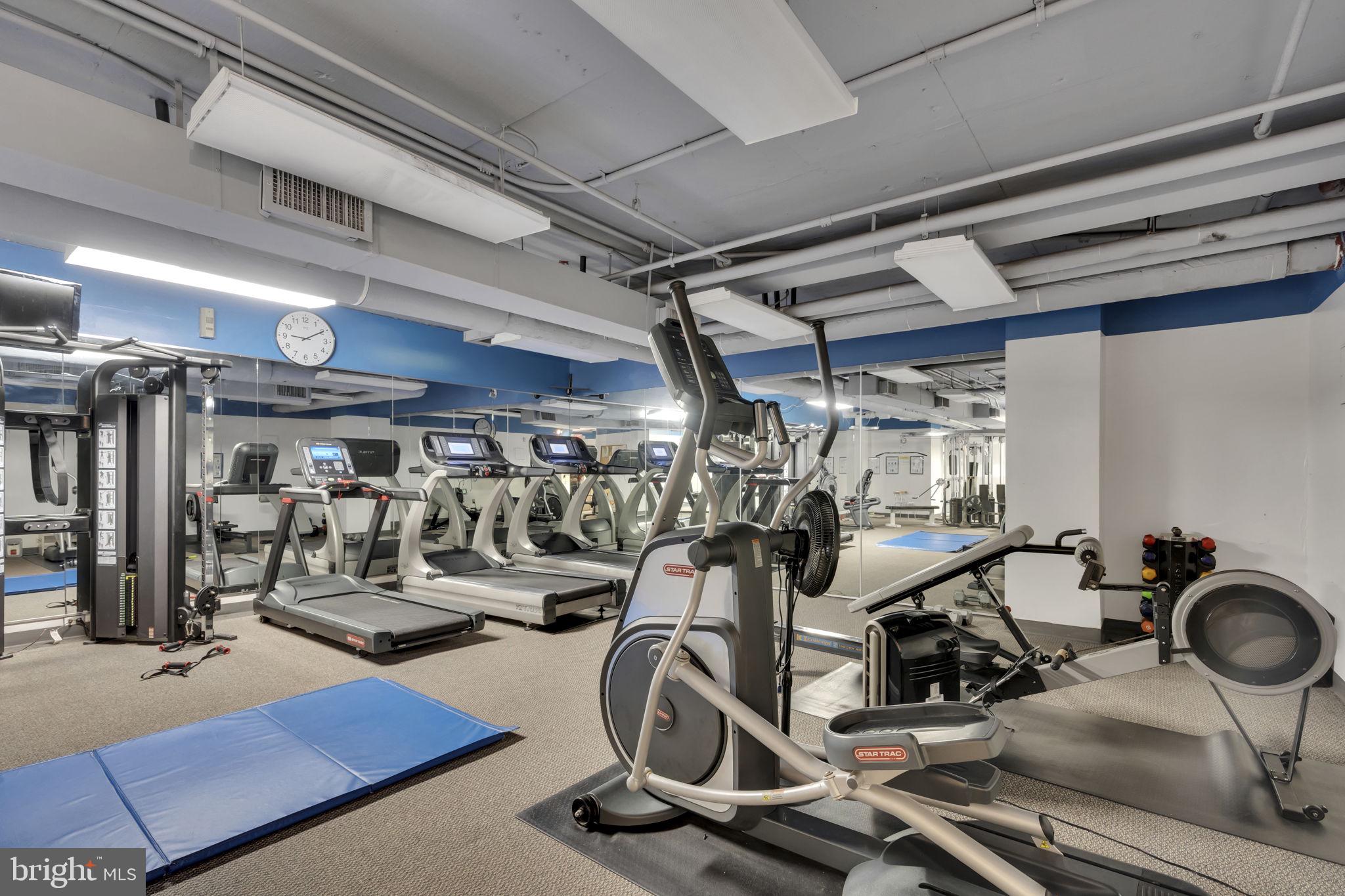 IDYLWOOD TOWERS CONDO - Residential