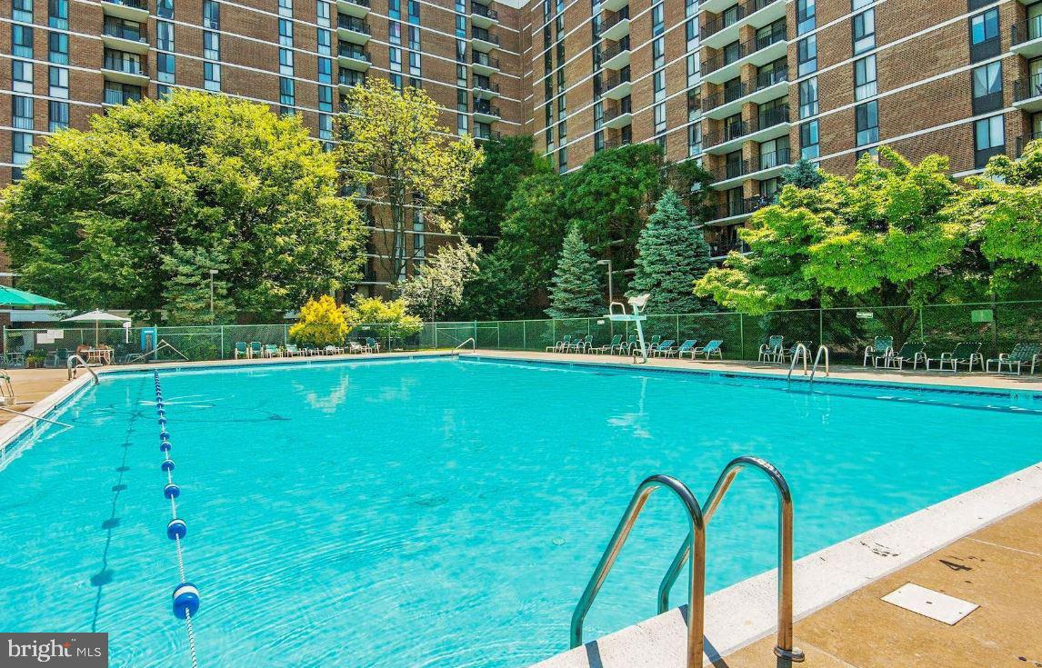 IDYLWOOD TOWERS CONDO - Residential