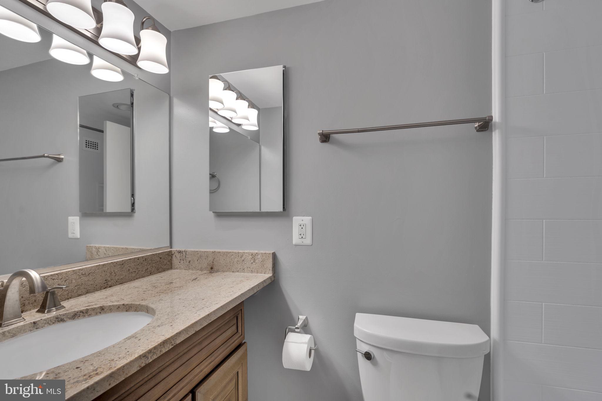 IDYLWOOD TOWERS CONDO - Residential