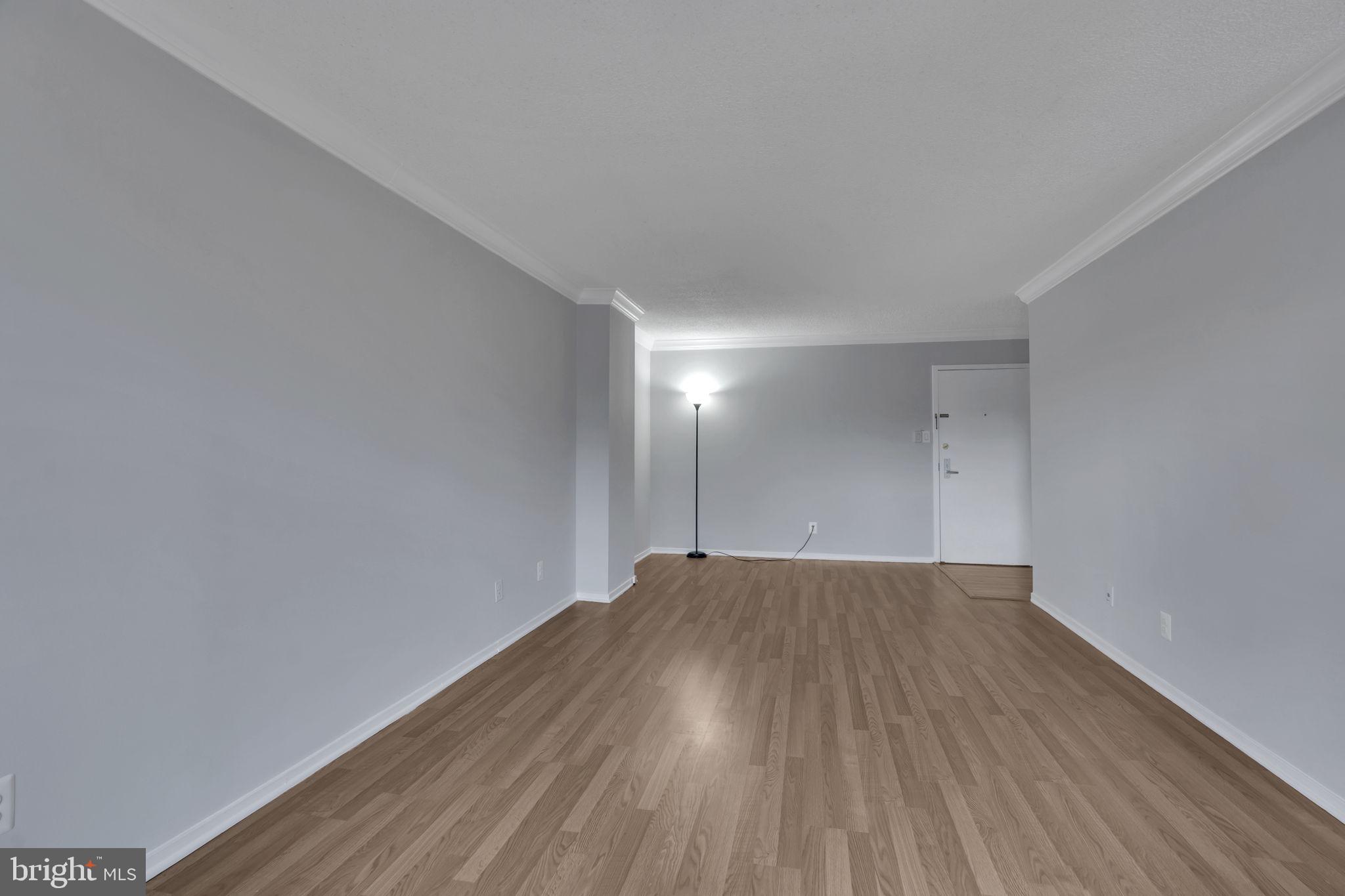 IDYLWOOD TOWERS CONDO - Residential