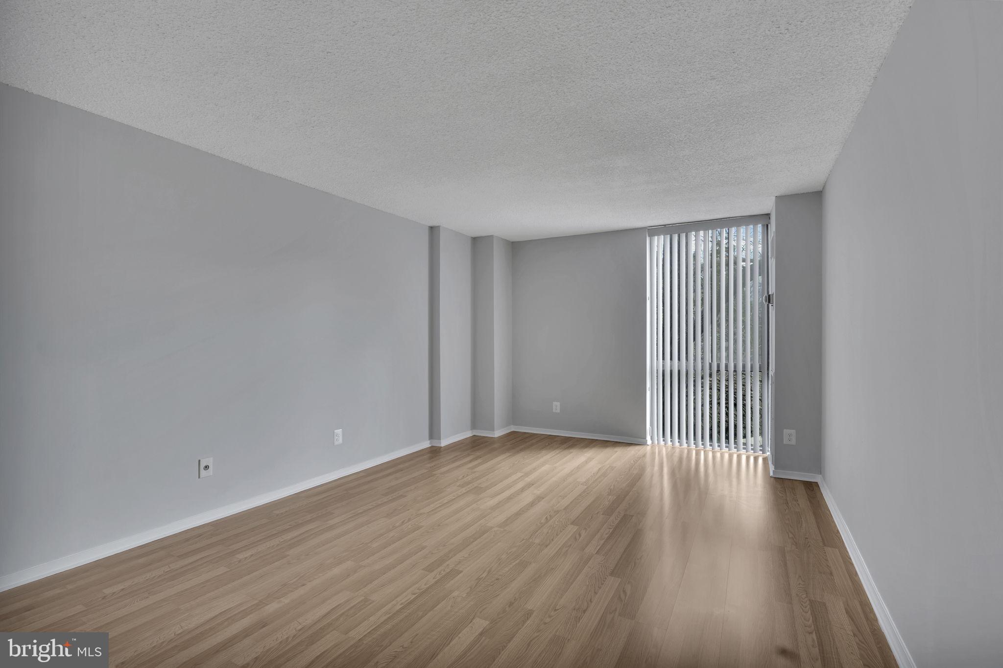 IDYLWOOD TOWERS CONDO - Residential