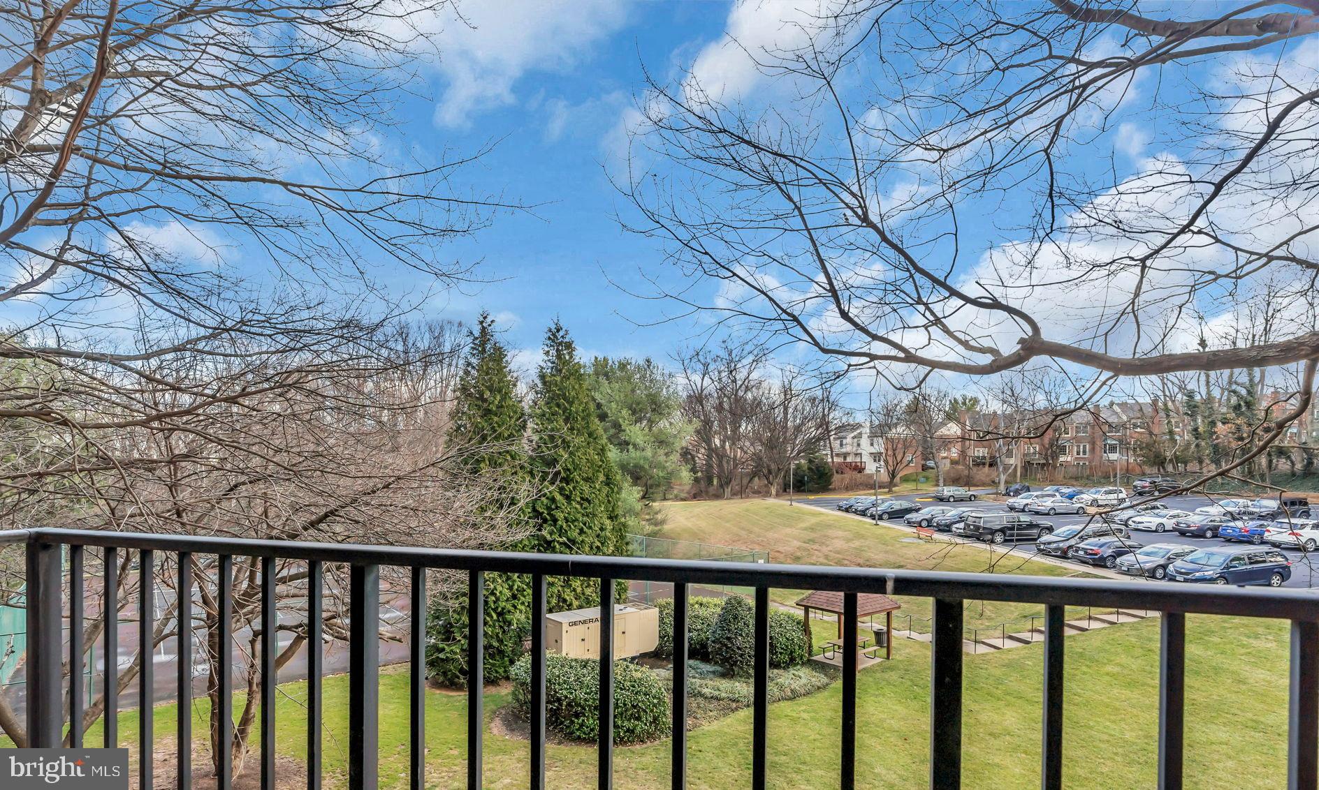 IDYLWOOD TOWERS CONDO - Residential