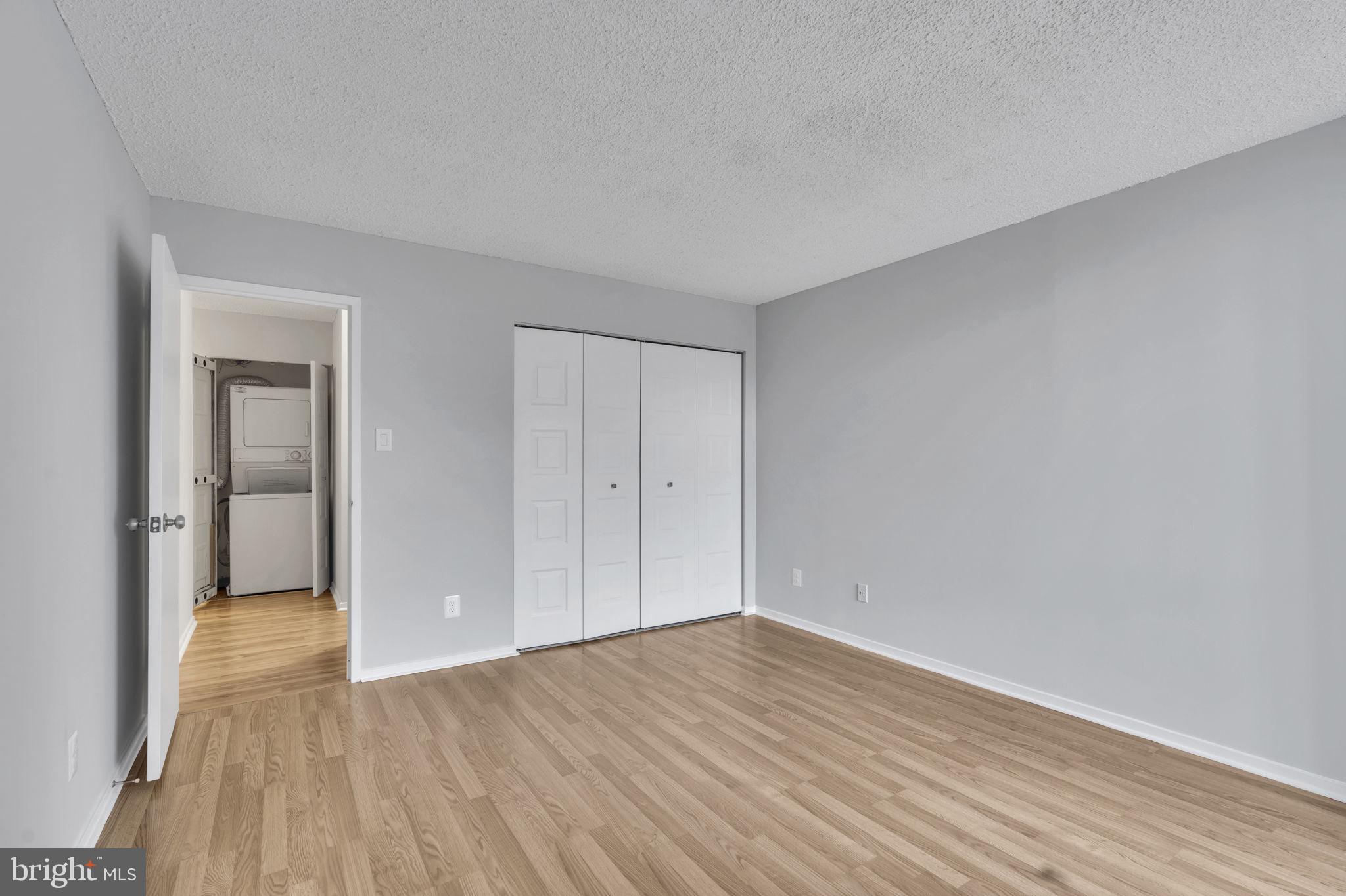 IDYLWOOD TOWERS CONDO - Residential