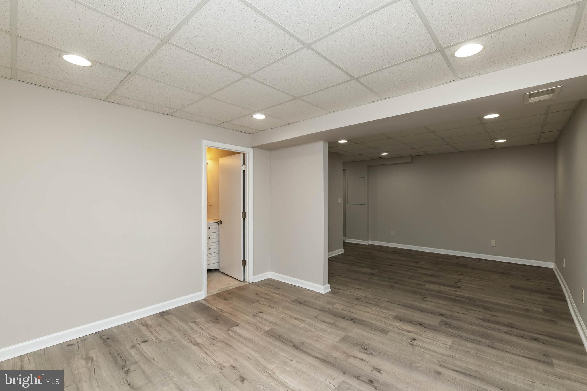 WETHERSFIELD - Residential