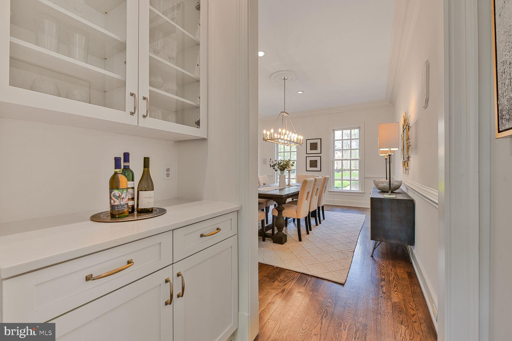 CREWS WOODS - Residential