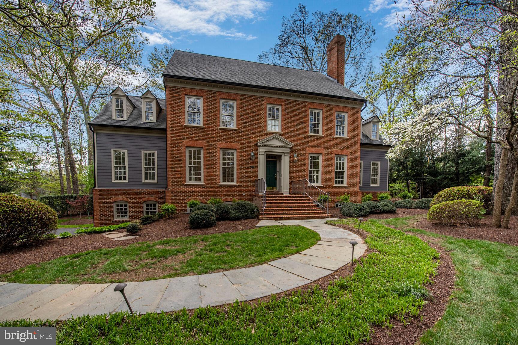 CREWS WOODS - Residential