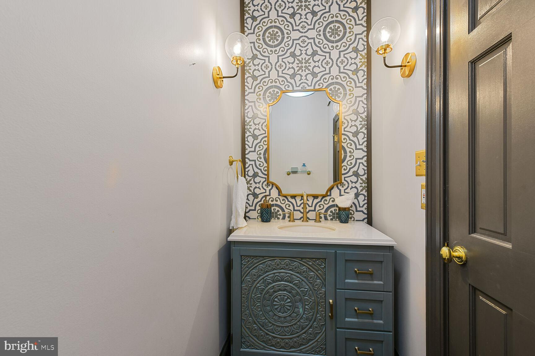 CREWS WOODS - Residential