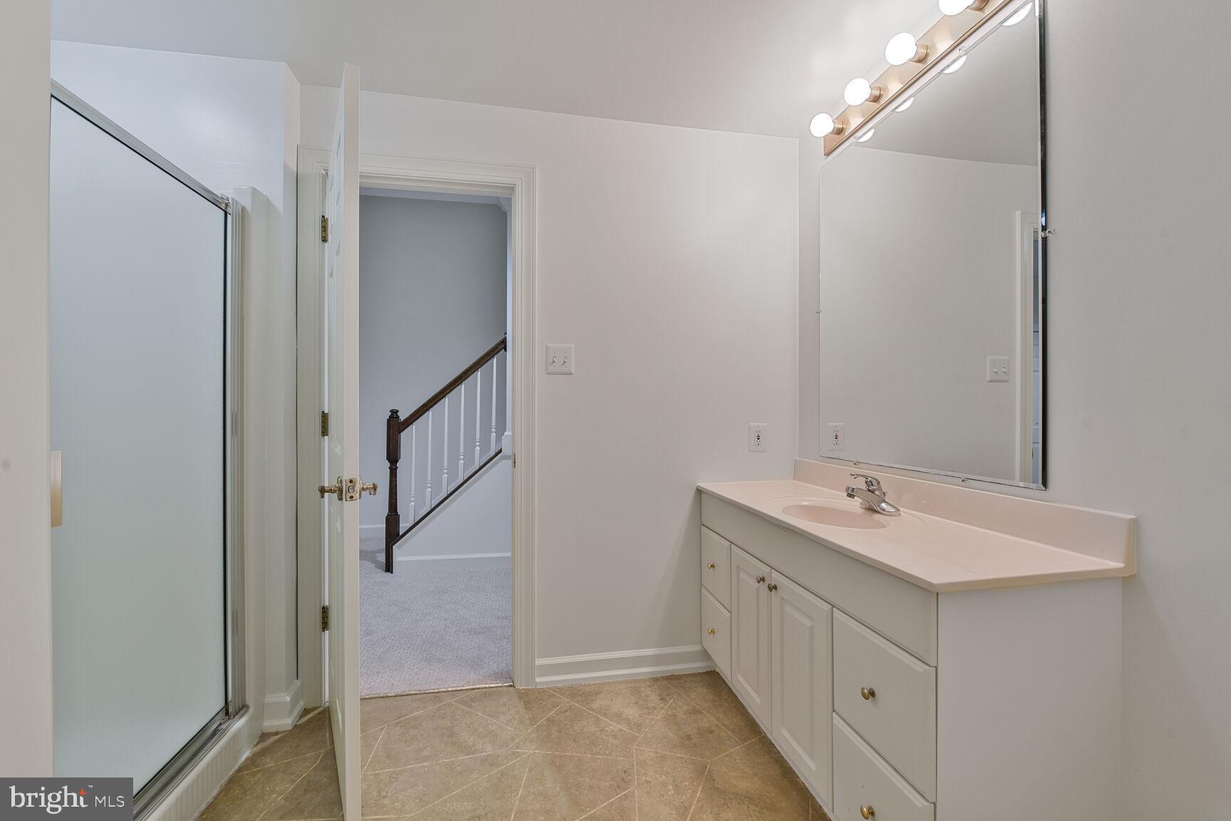 CREWS WOODS - Residential