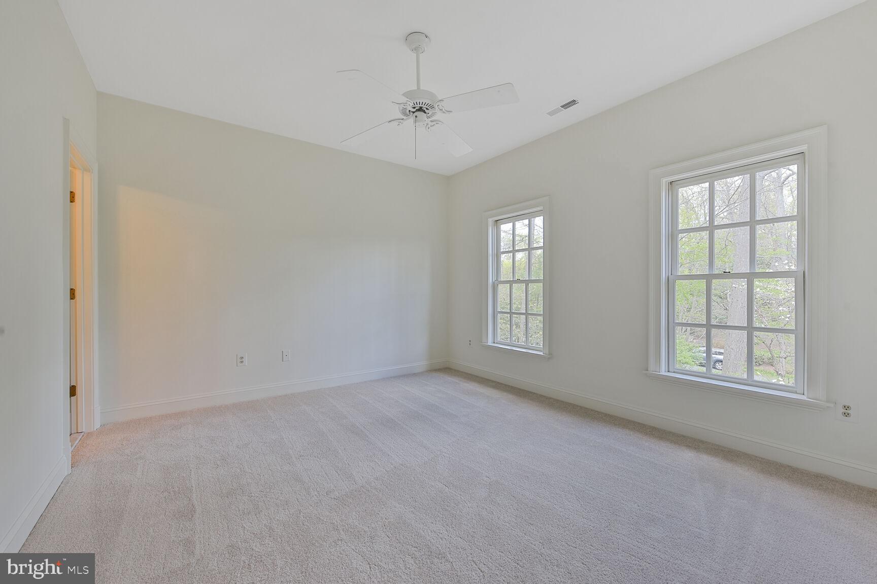 CREWS WOODS - Residential