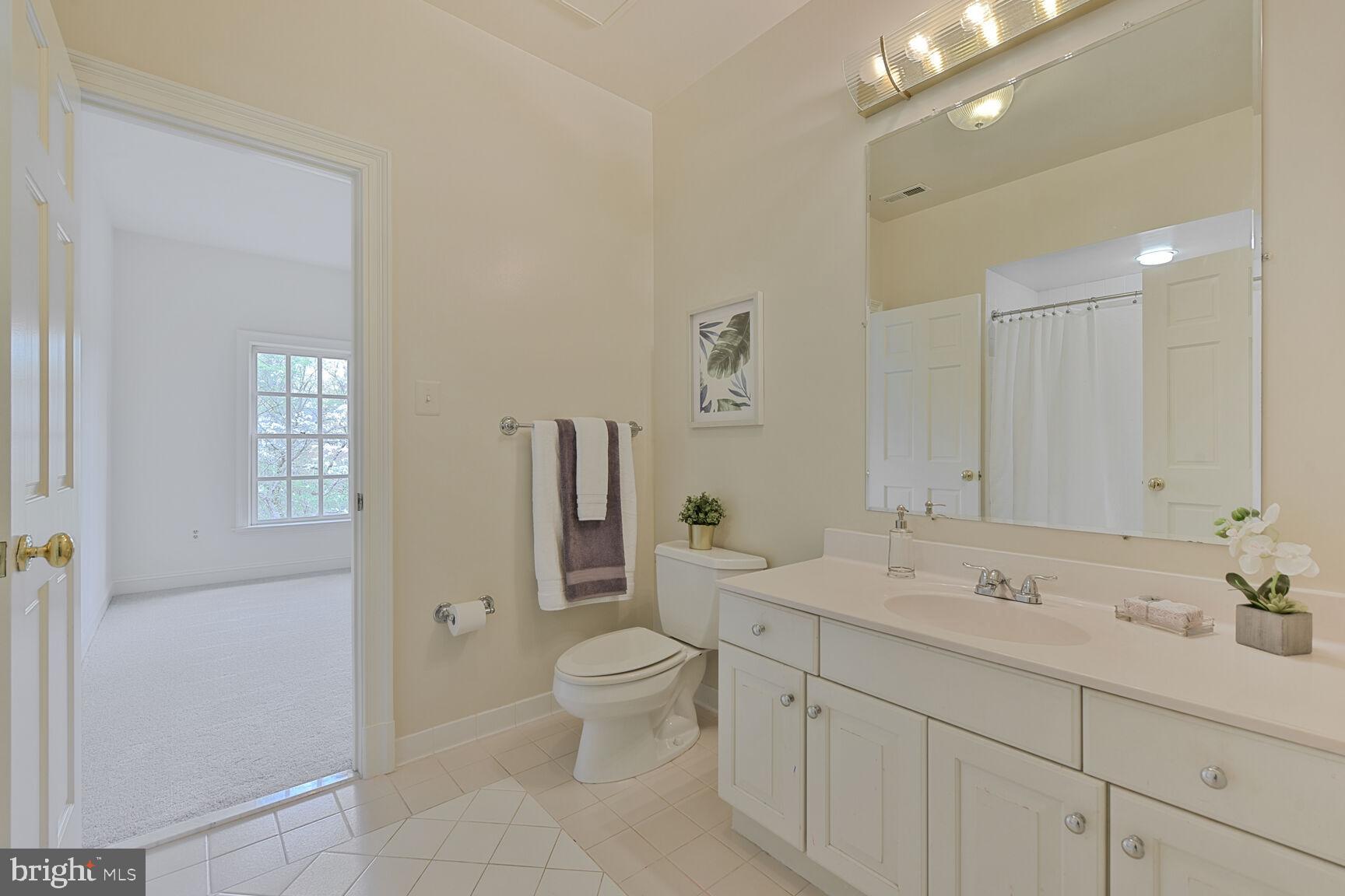 CREWS WOODS - Residential