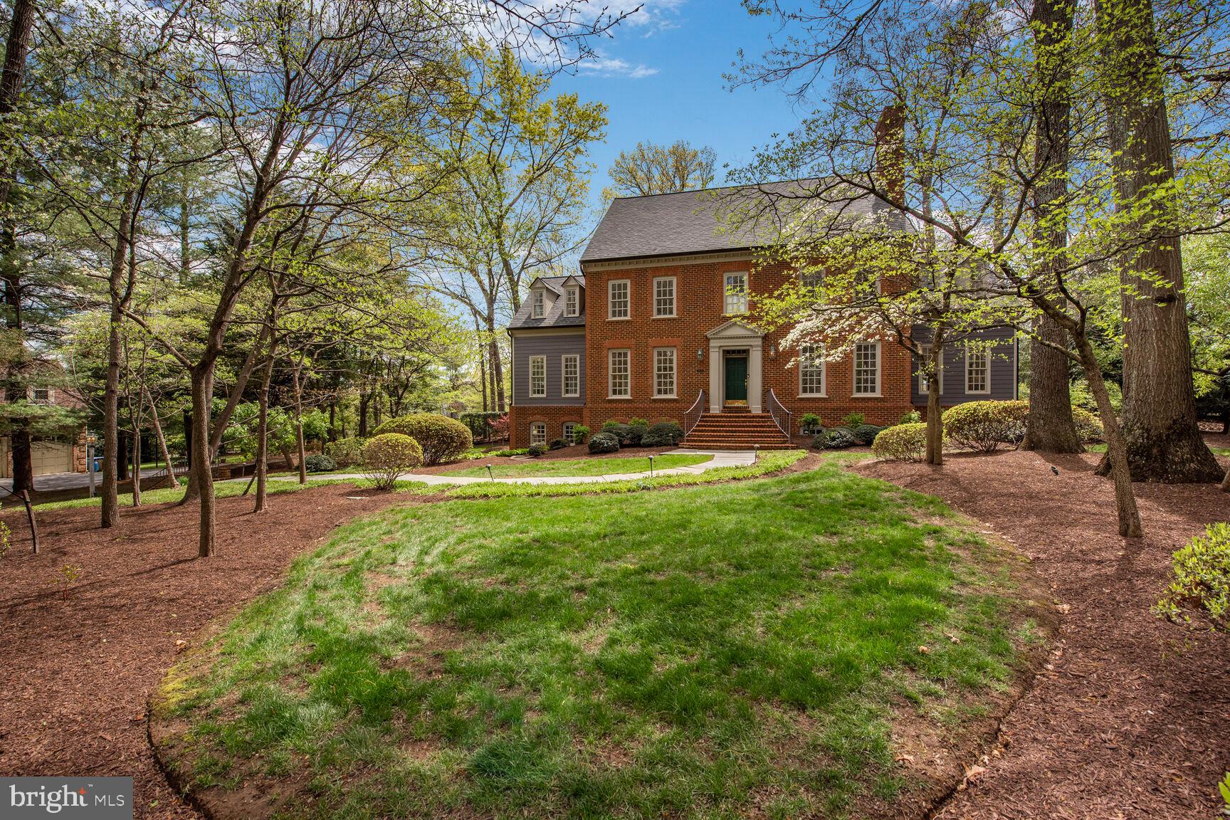 CREWS WOODS - Residential