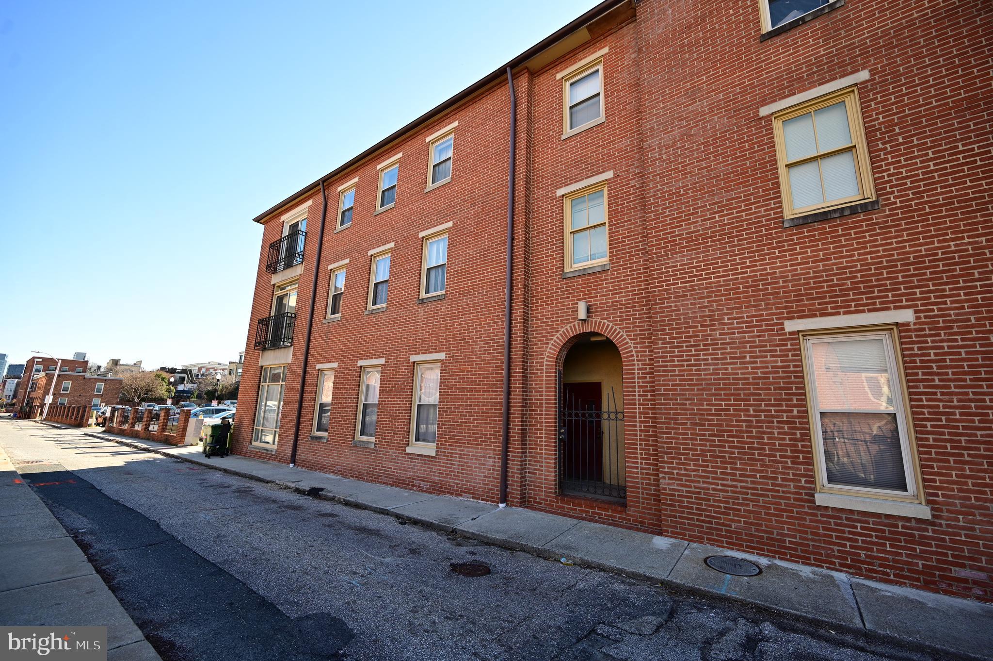 FEDERAL HILL HISTORIC DISTRICT - Commercial Sale