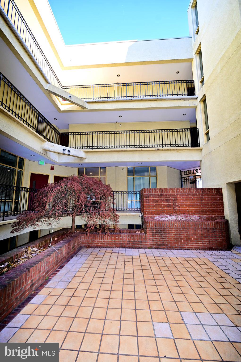 FEDERAL HILL HISTORIC DISTRICT - Commercial Sale