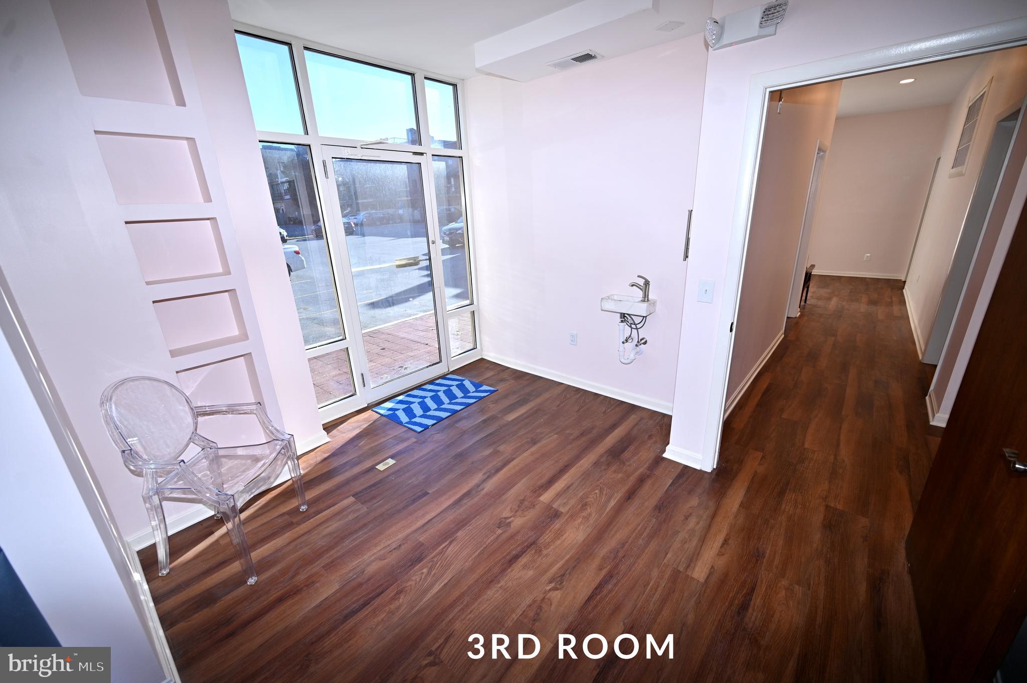 FEDERAL HILL HISTORIC DISTRICT - Commercial Sale