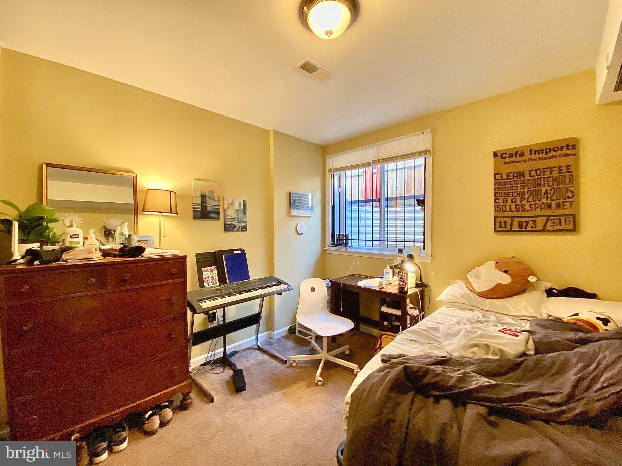 TEMPLE UNIVERSITY - Residential Lease