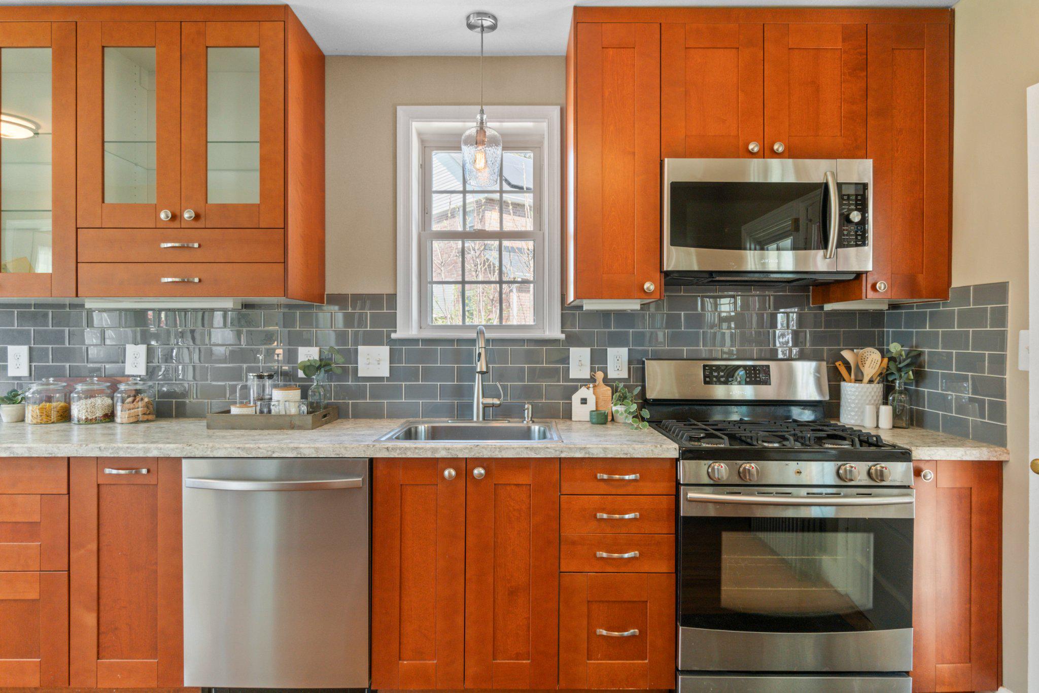 KENSINGTON - Residential