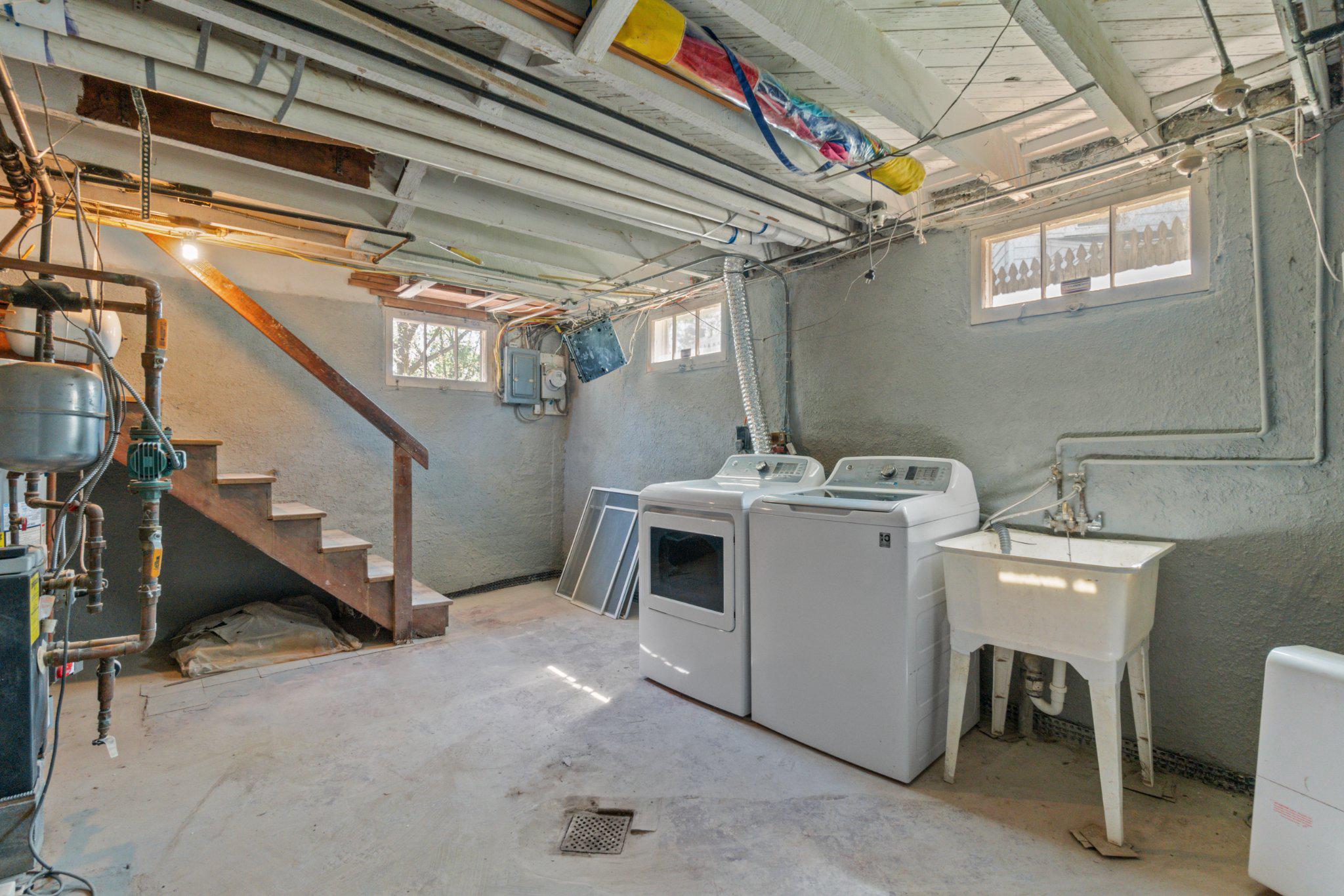 KENSINGTON - Residential