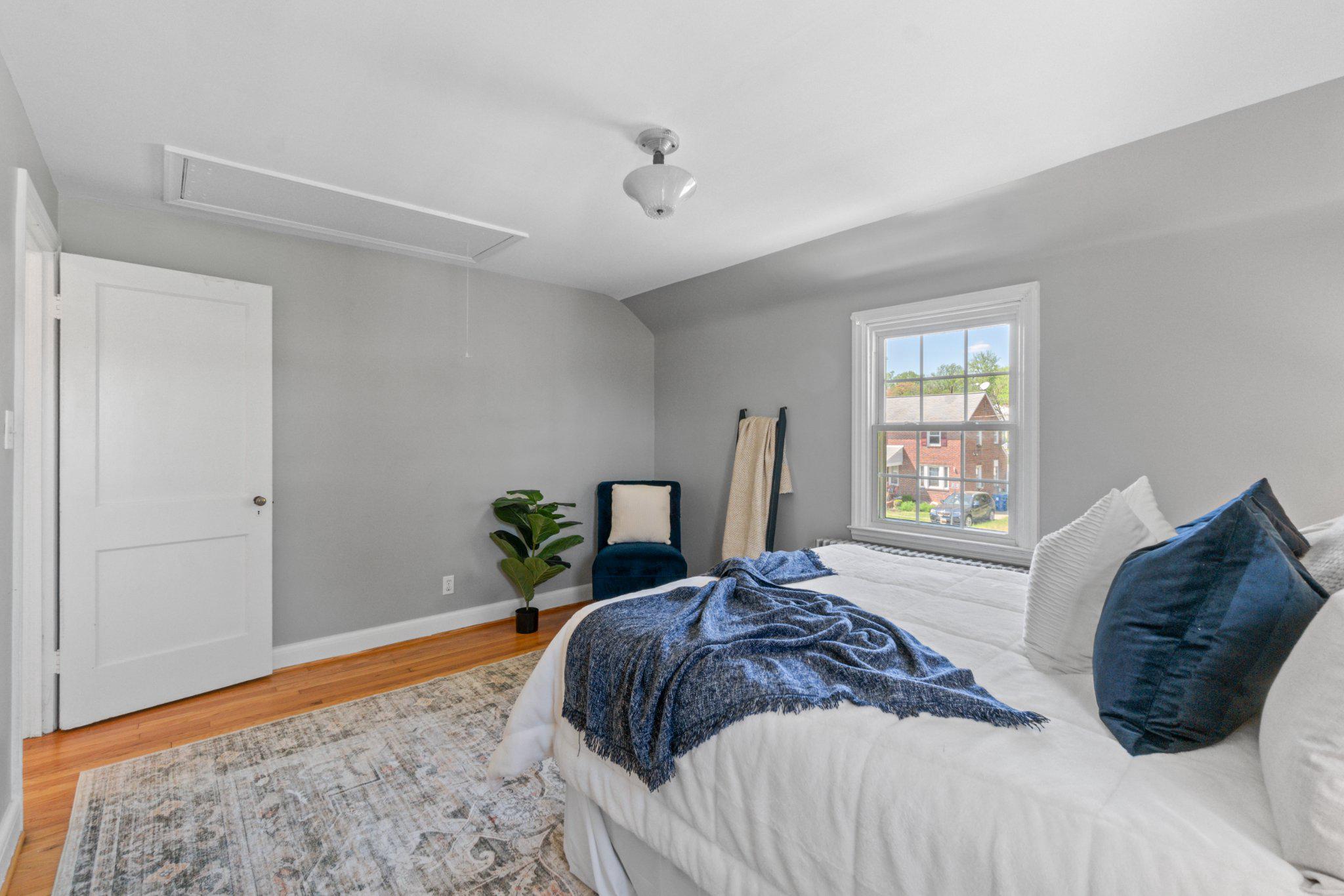 KENSINGTON - Residential