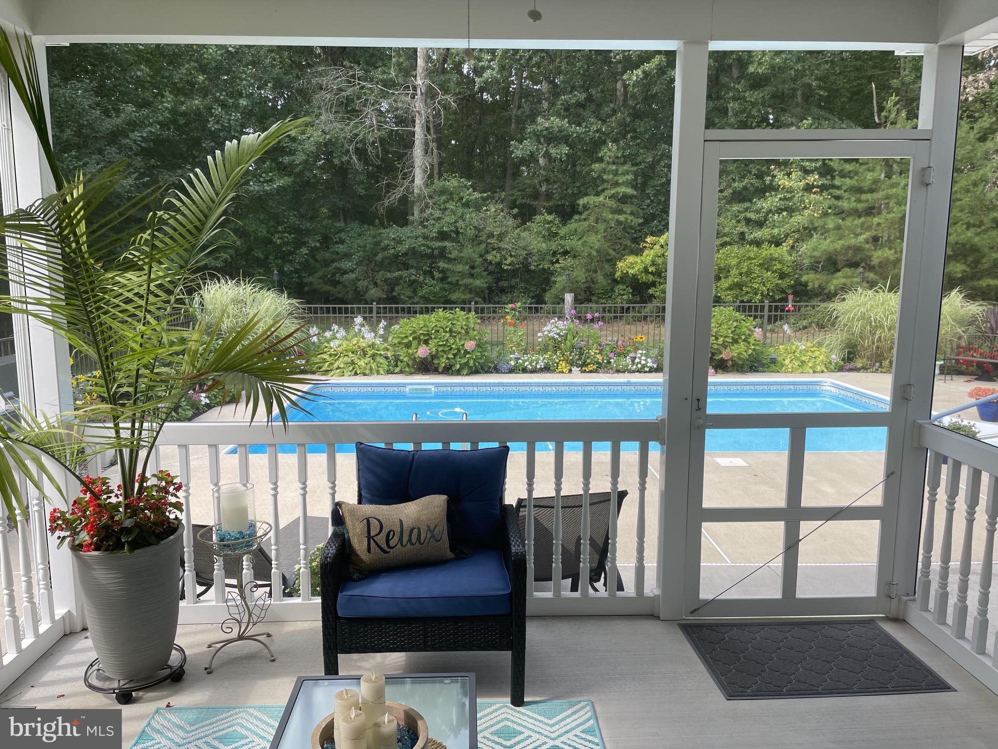 AUTUMN WOODS - Residential